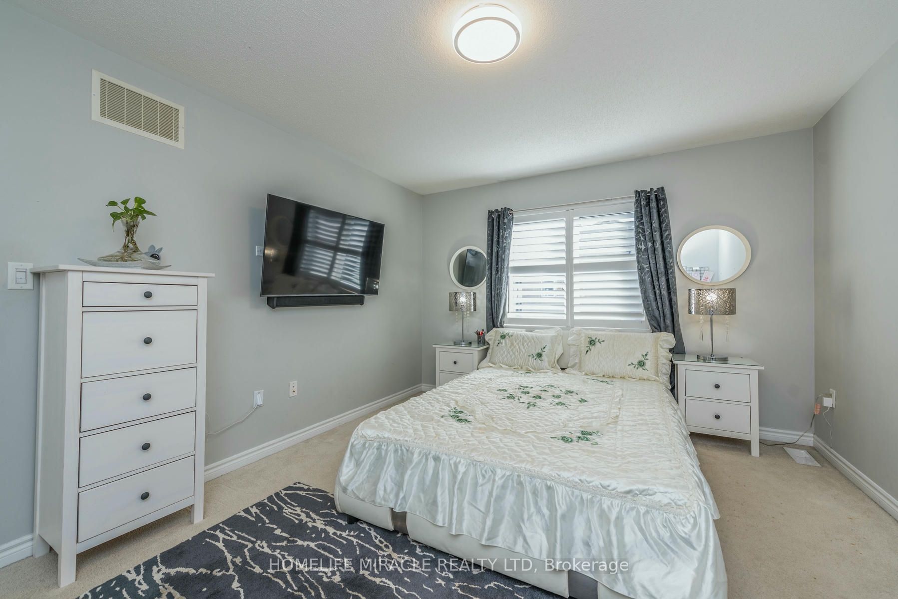 310 Jean Landing