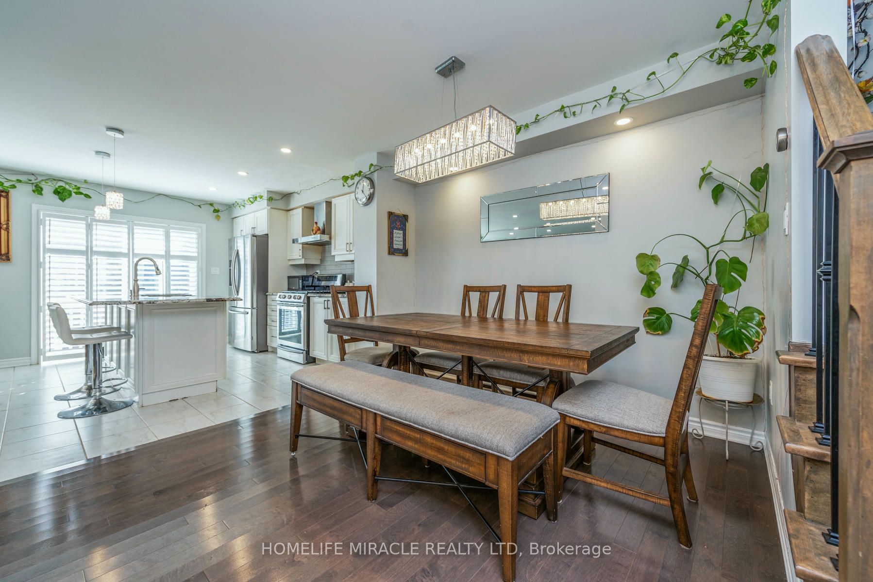 310 Jean Landing