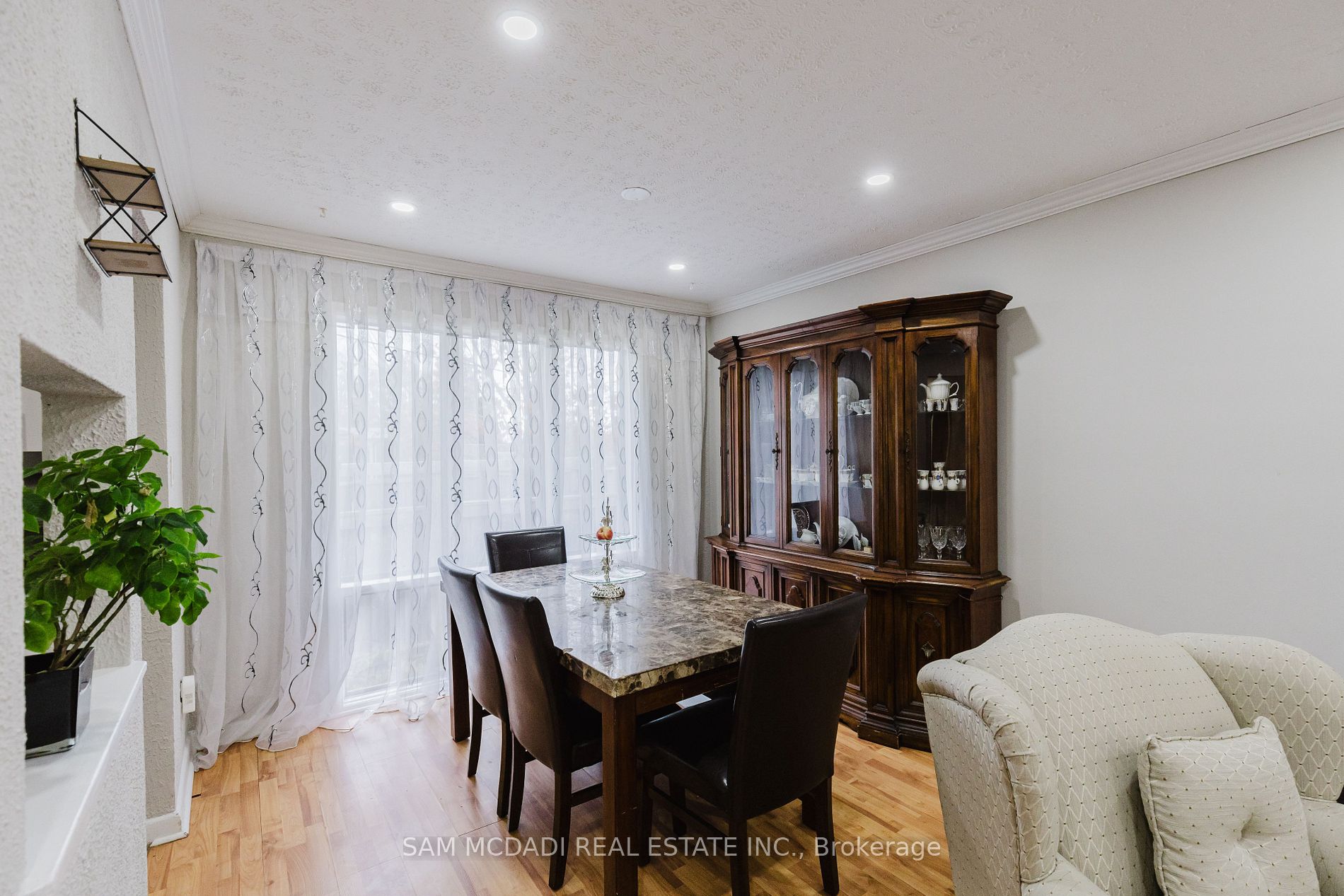 473 Samford Pl
