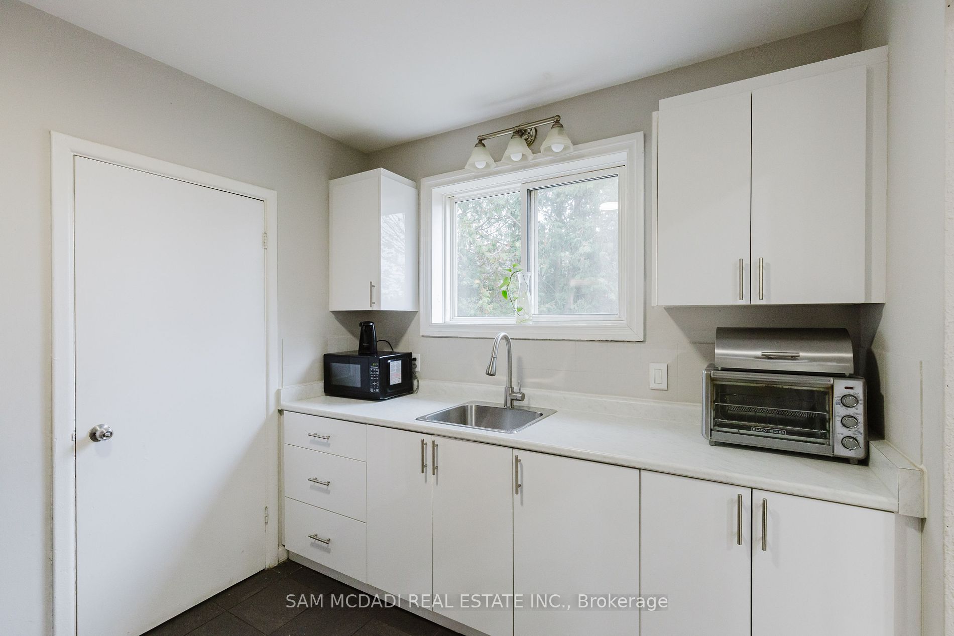 473 Samford Pl