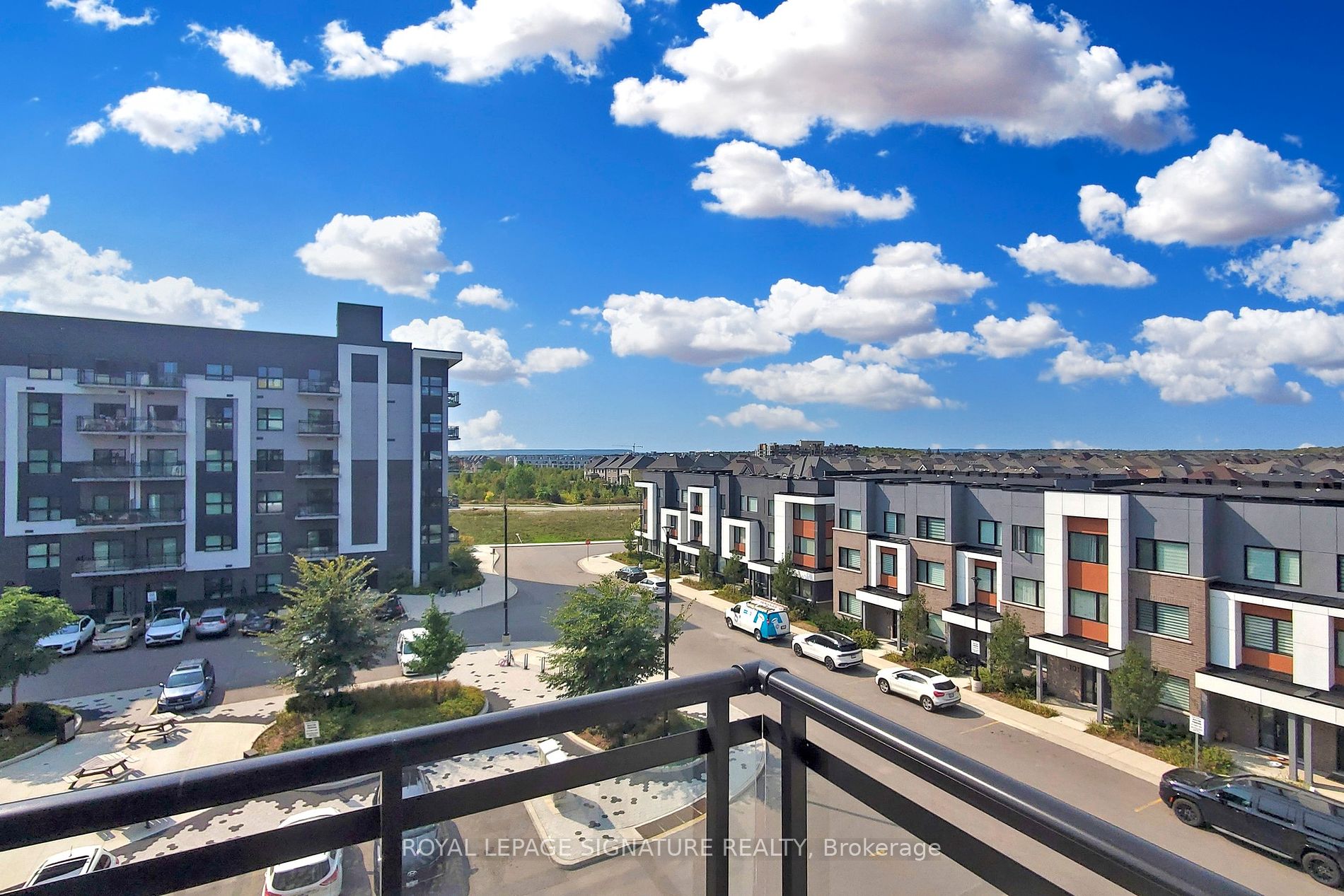 102 Grovewood Common, #405