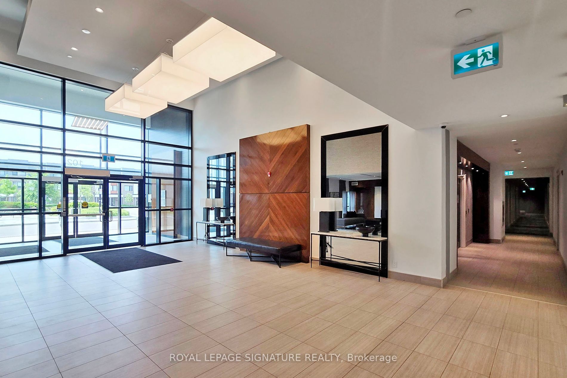 102 Grovewood Common, #405