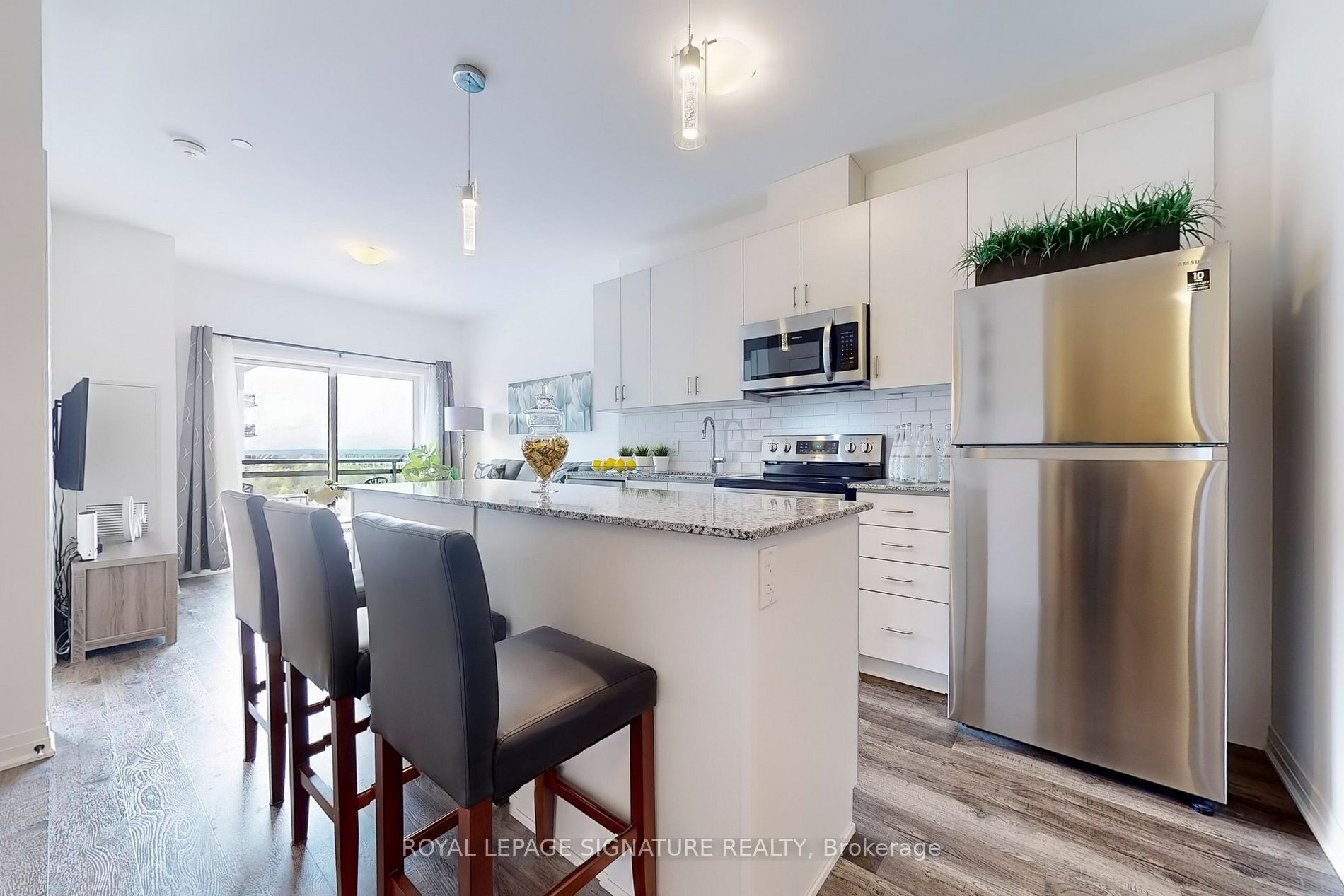 102 Grovewood Common, #405