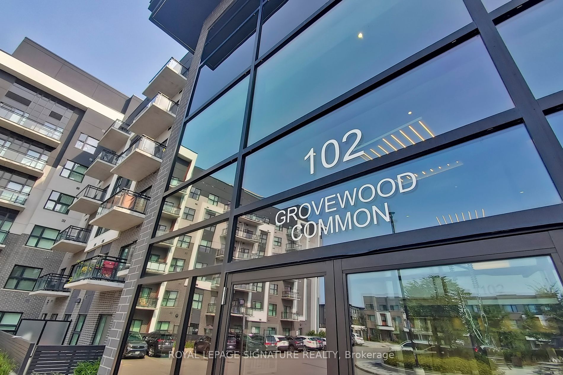 102 Grovewood Common, #405