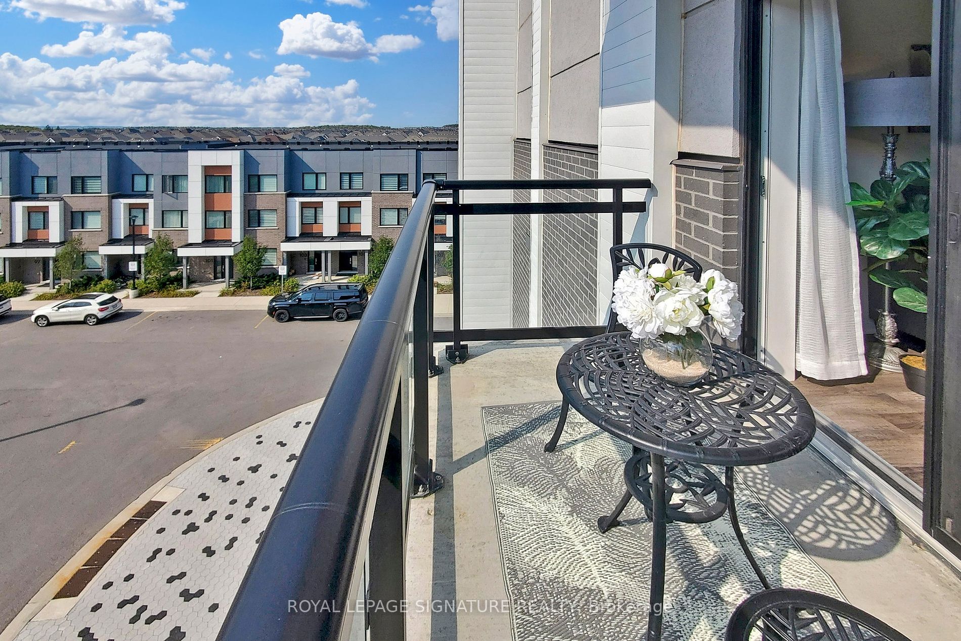 102 Grovewood Common, #405