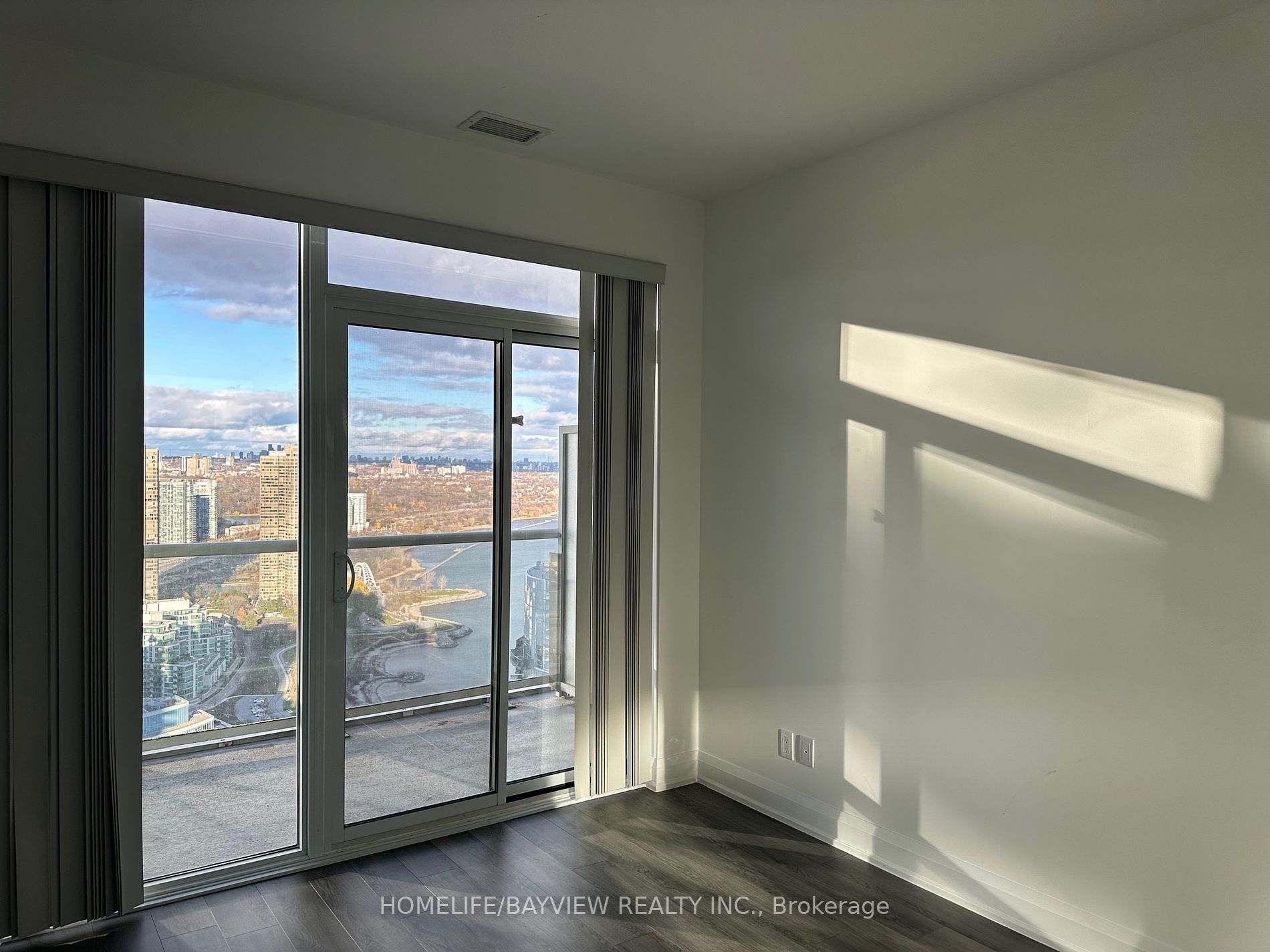 56 Annie Craig Dr, #4009