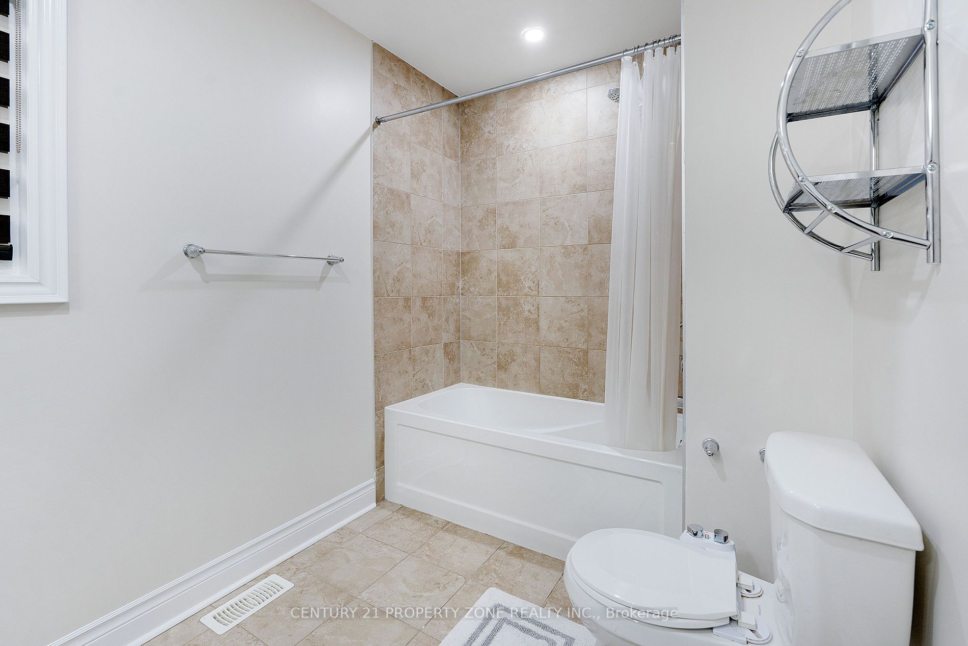 37 Alister Dr