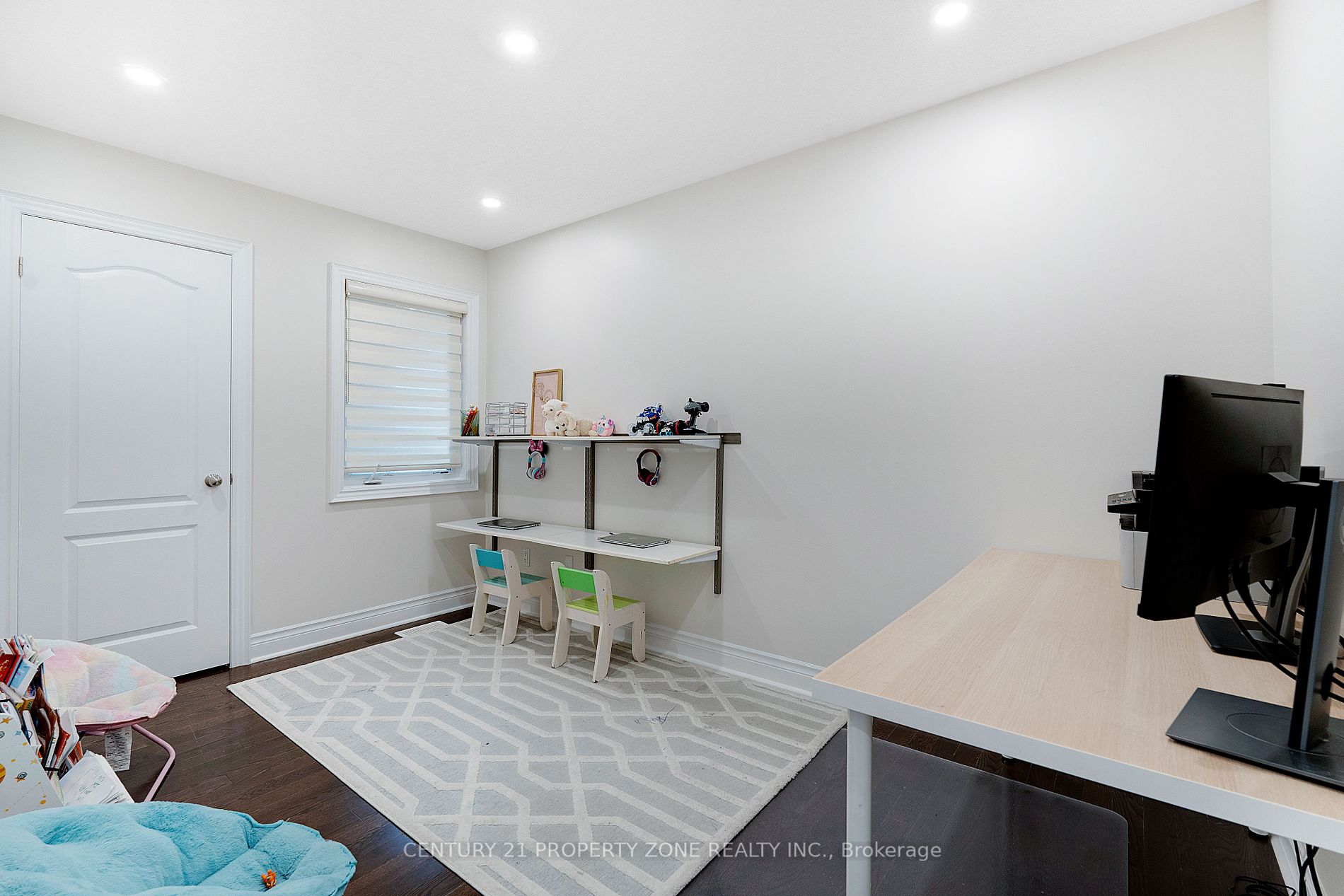 37 Alister Dr