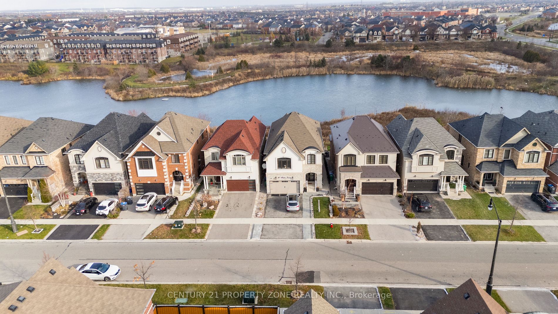 37 Alister Dr