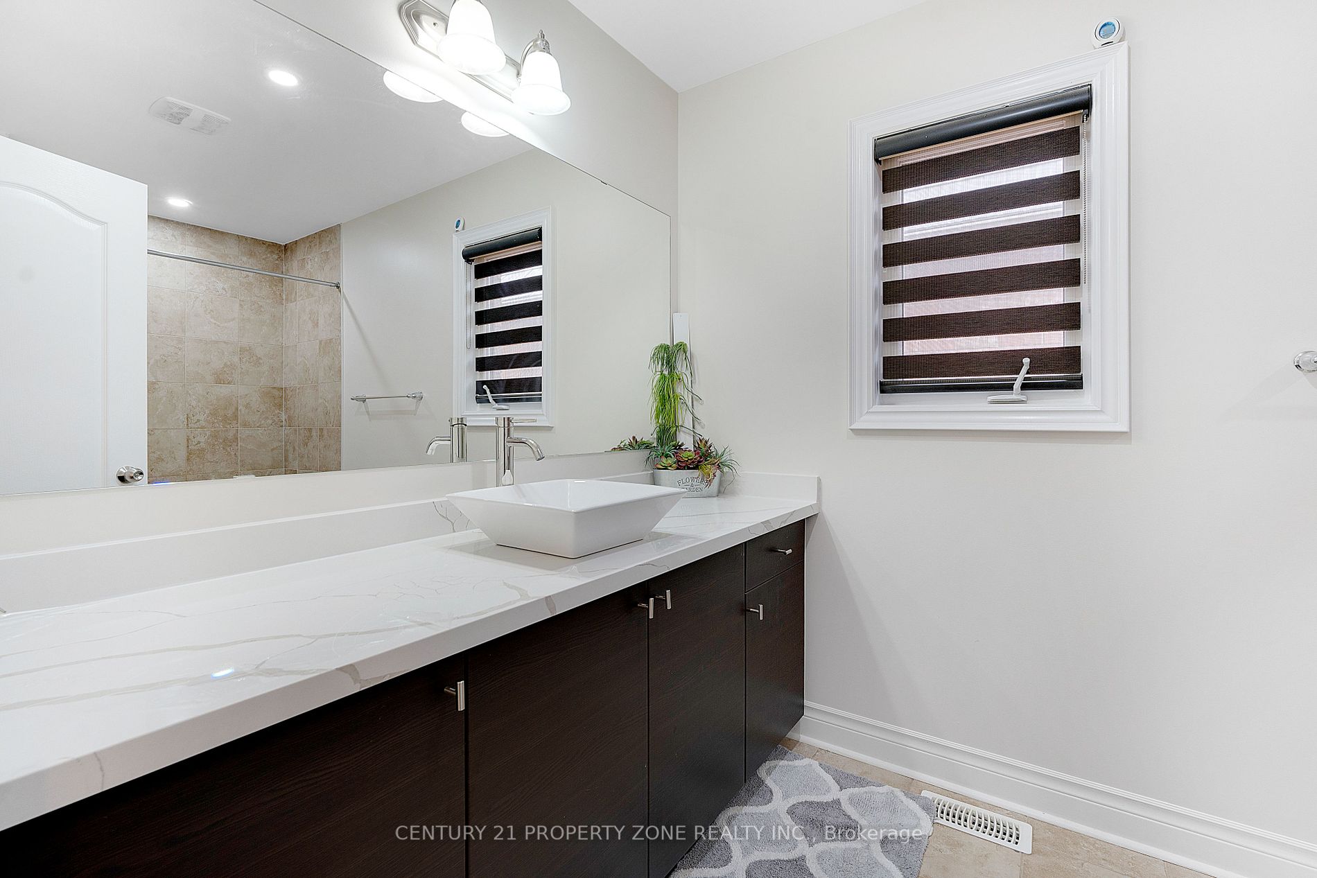 37 Alister Dr