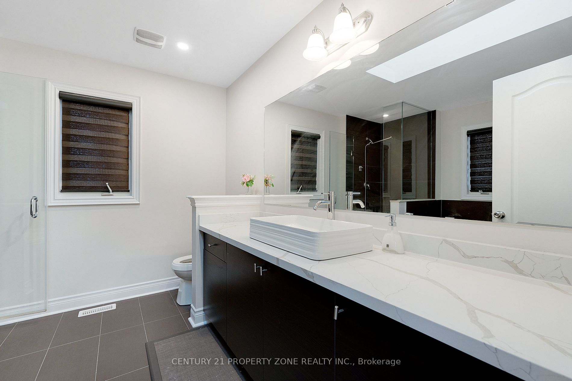 37 Alister Dr