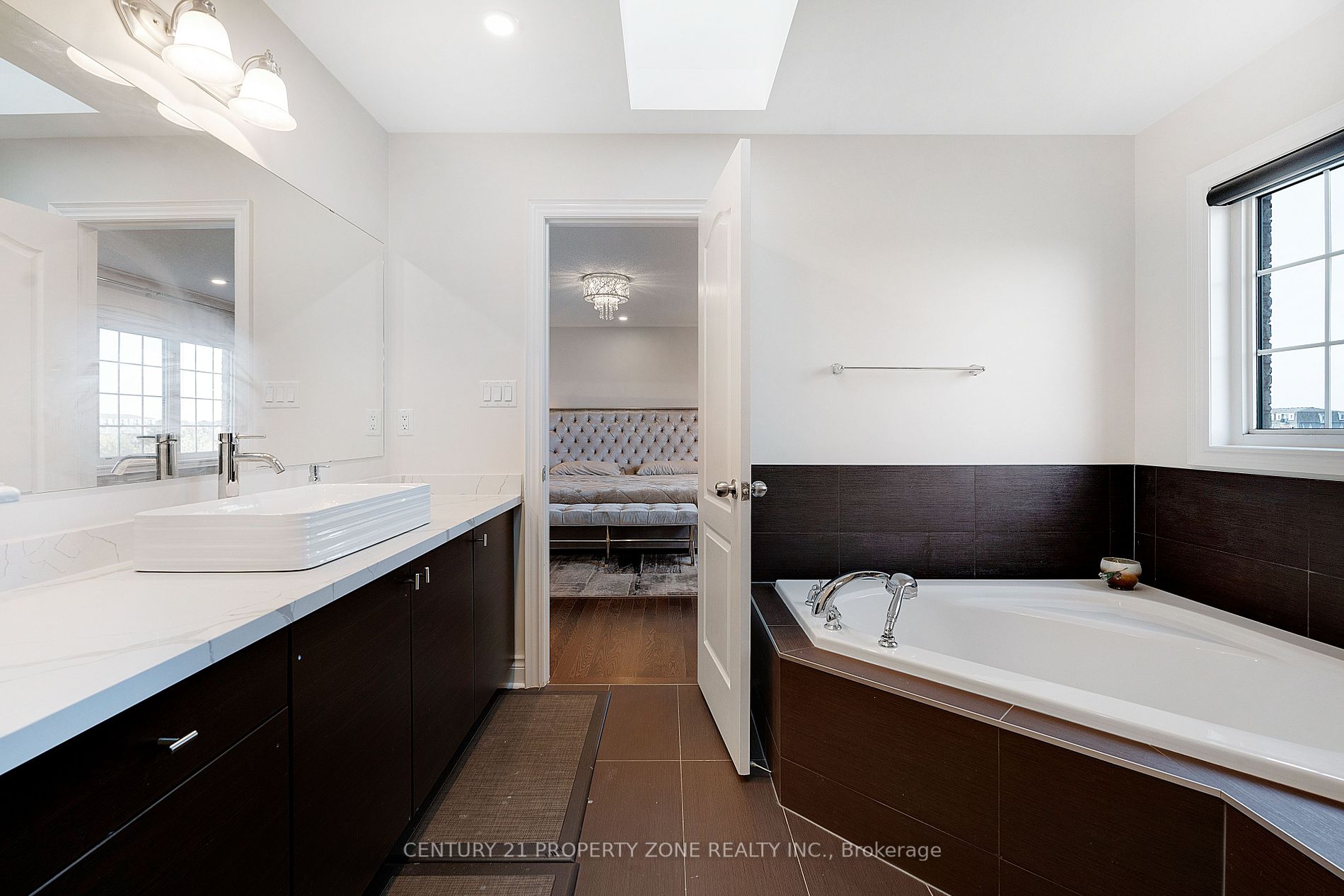 37 Alister Dr