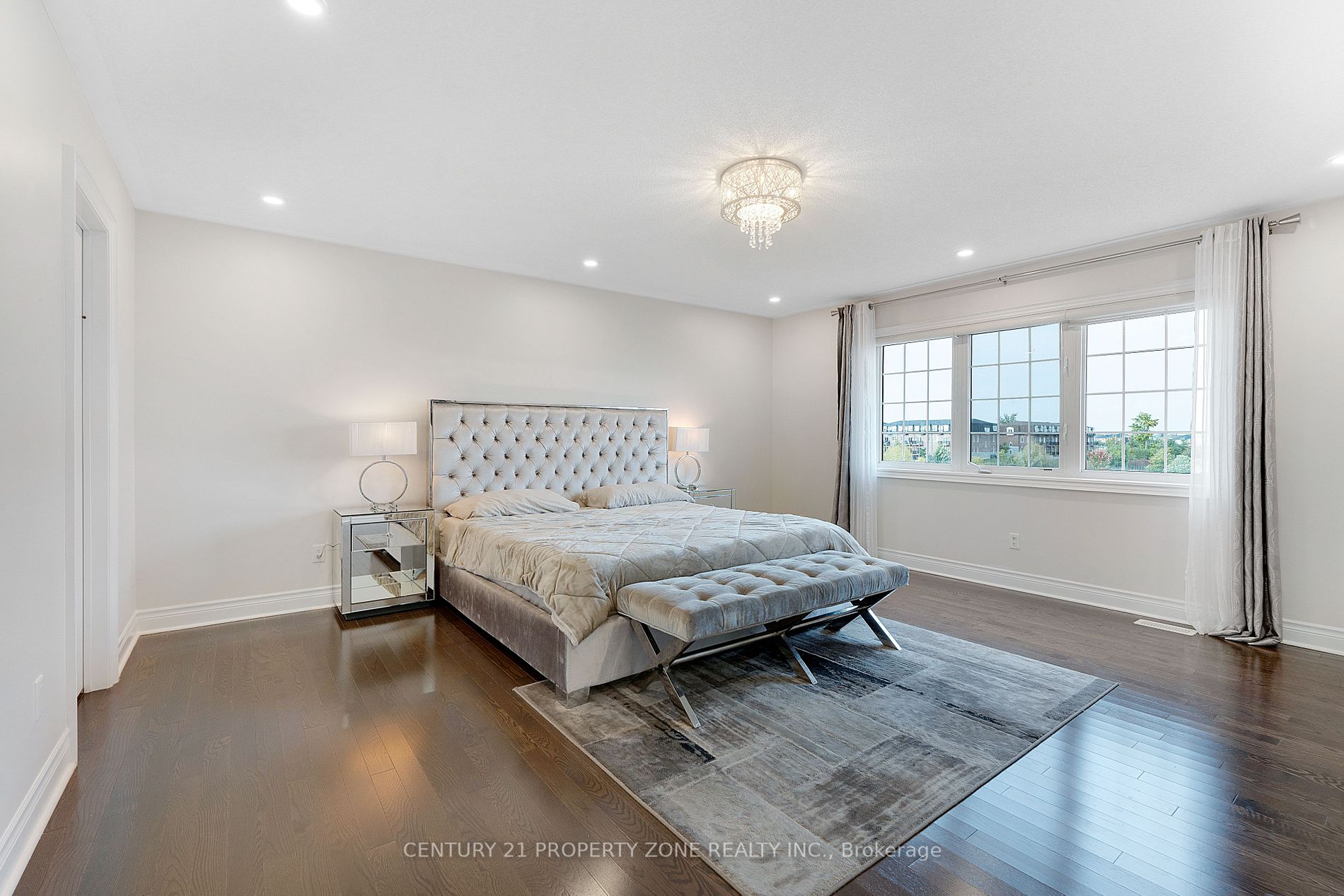 37 Alister Dr