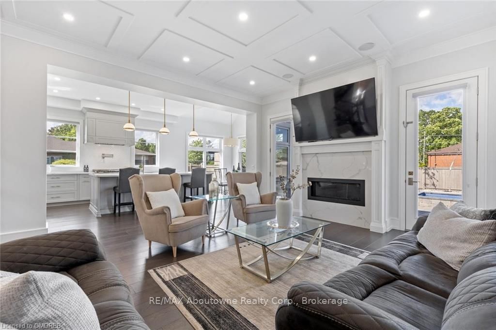 265 WOODALE Ave