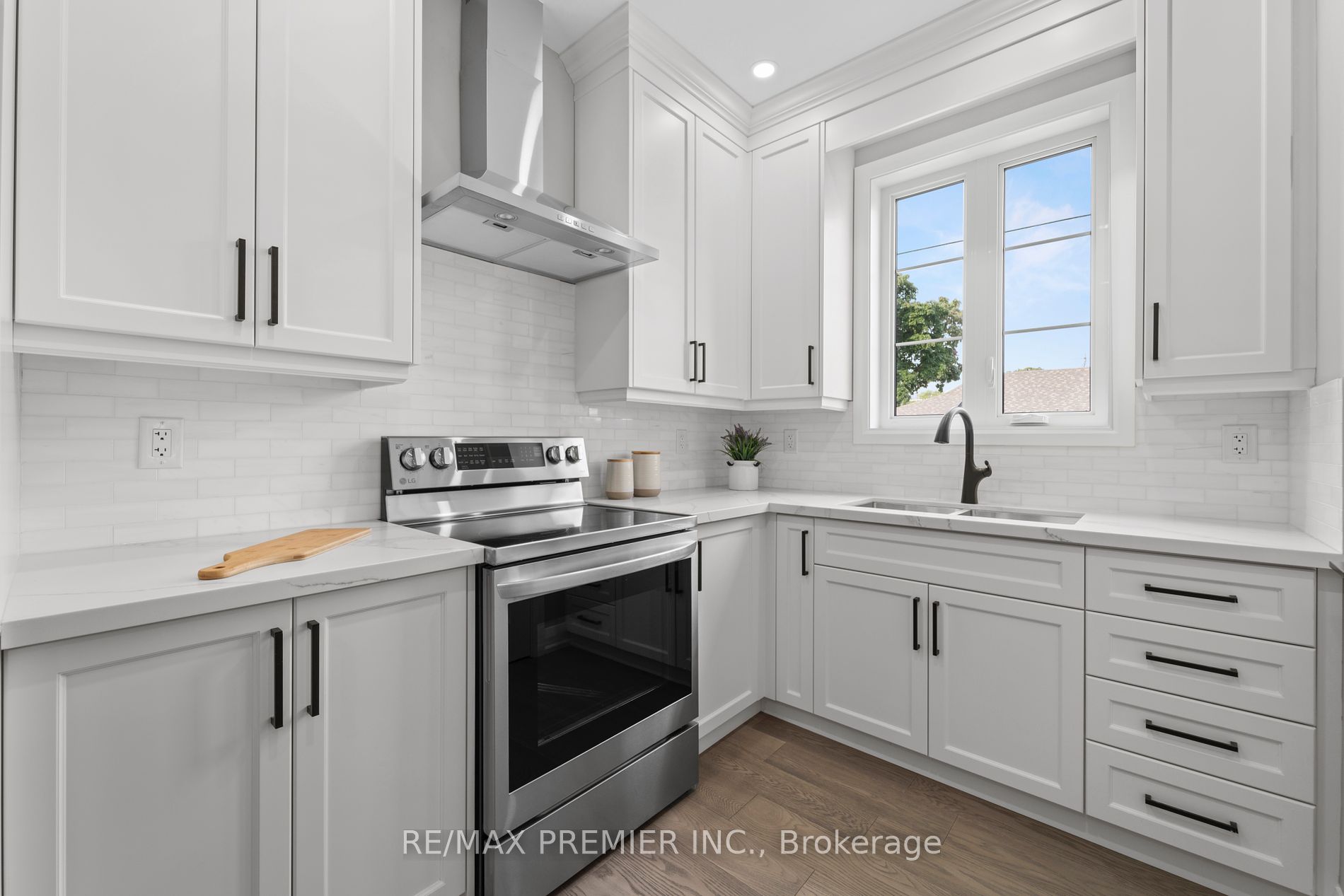 223 Hallmark Ave