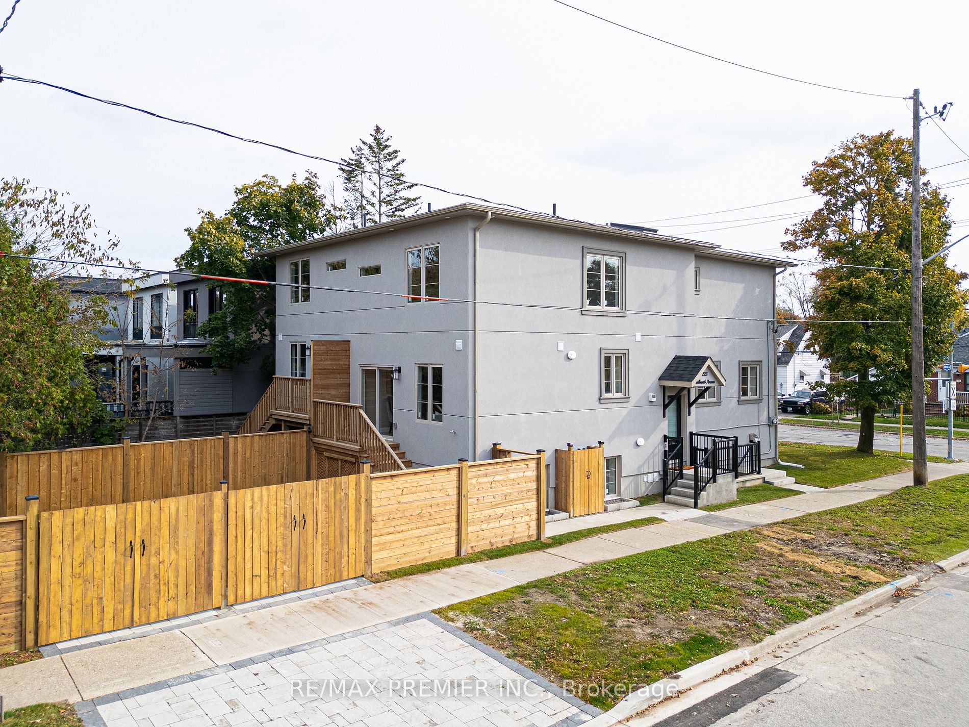 223 Hallmark Ave