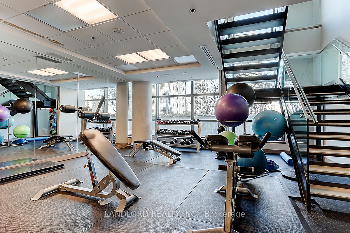 3985 Grand Park Dr, #407