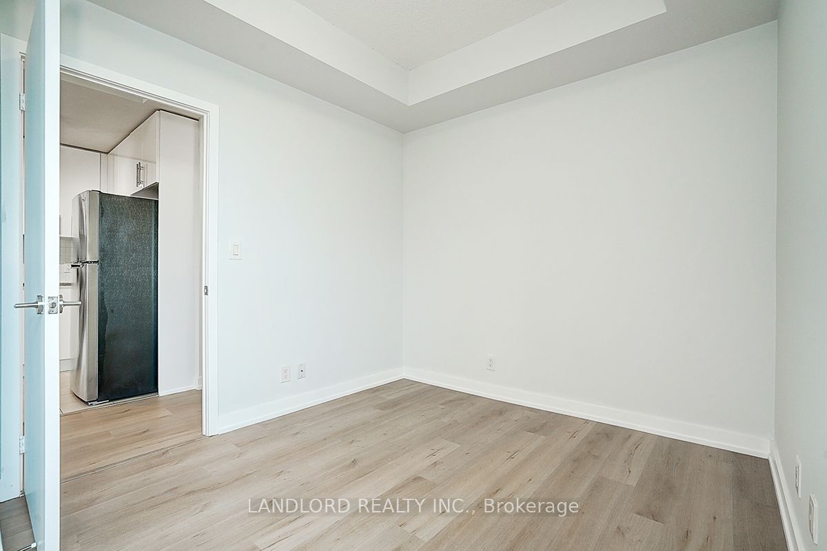 3985 Grand Park Dr, #407