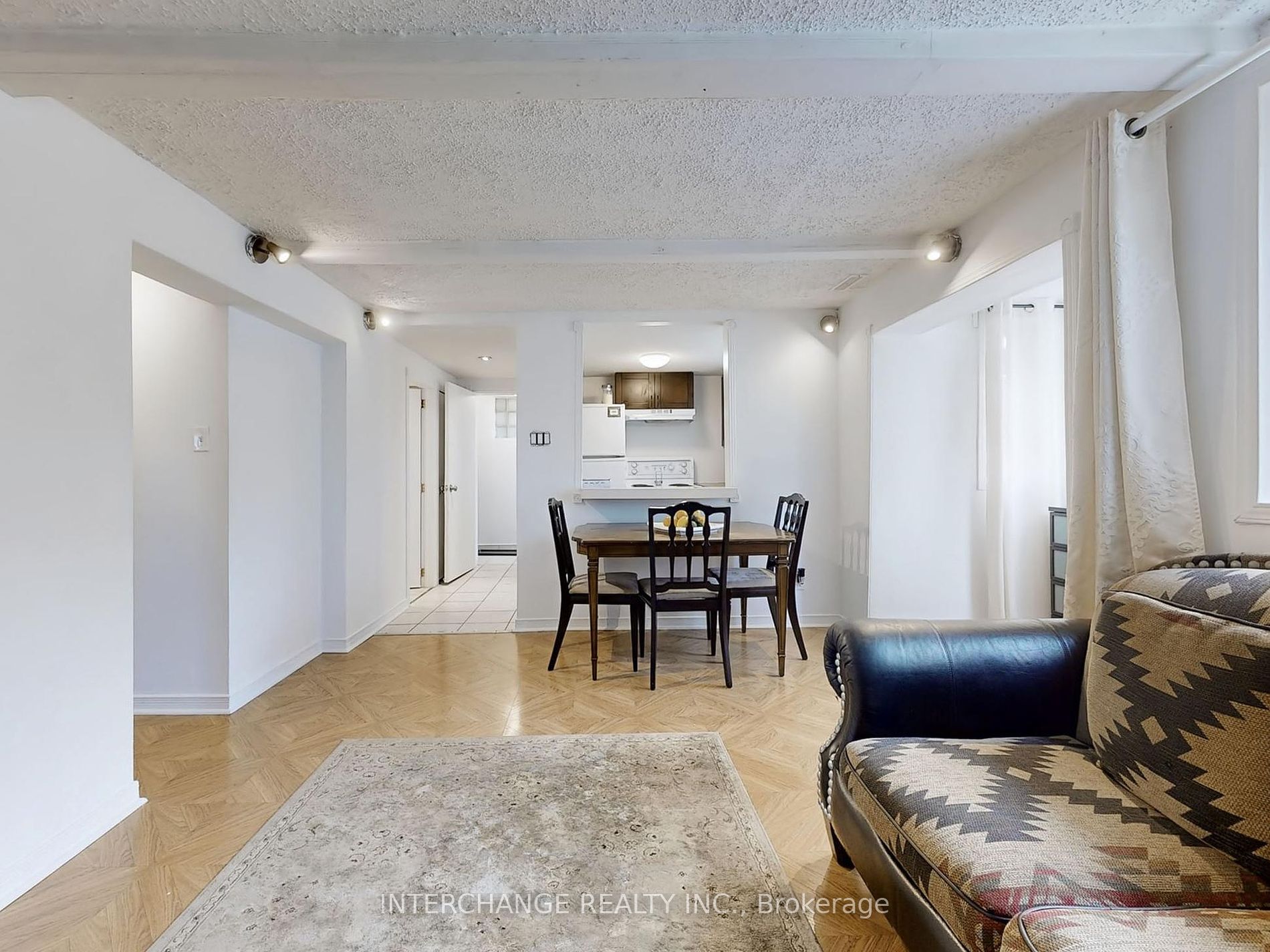 61 Gort Ave