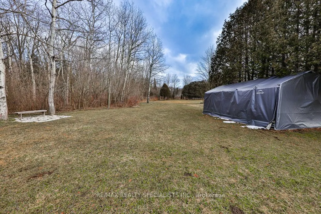 3232 20 Side Rd