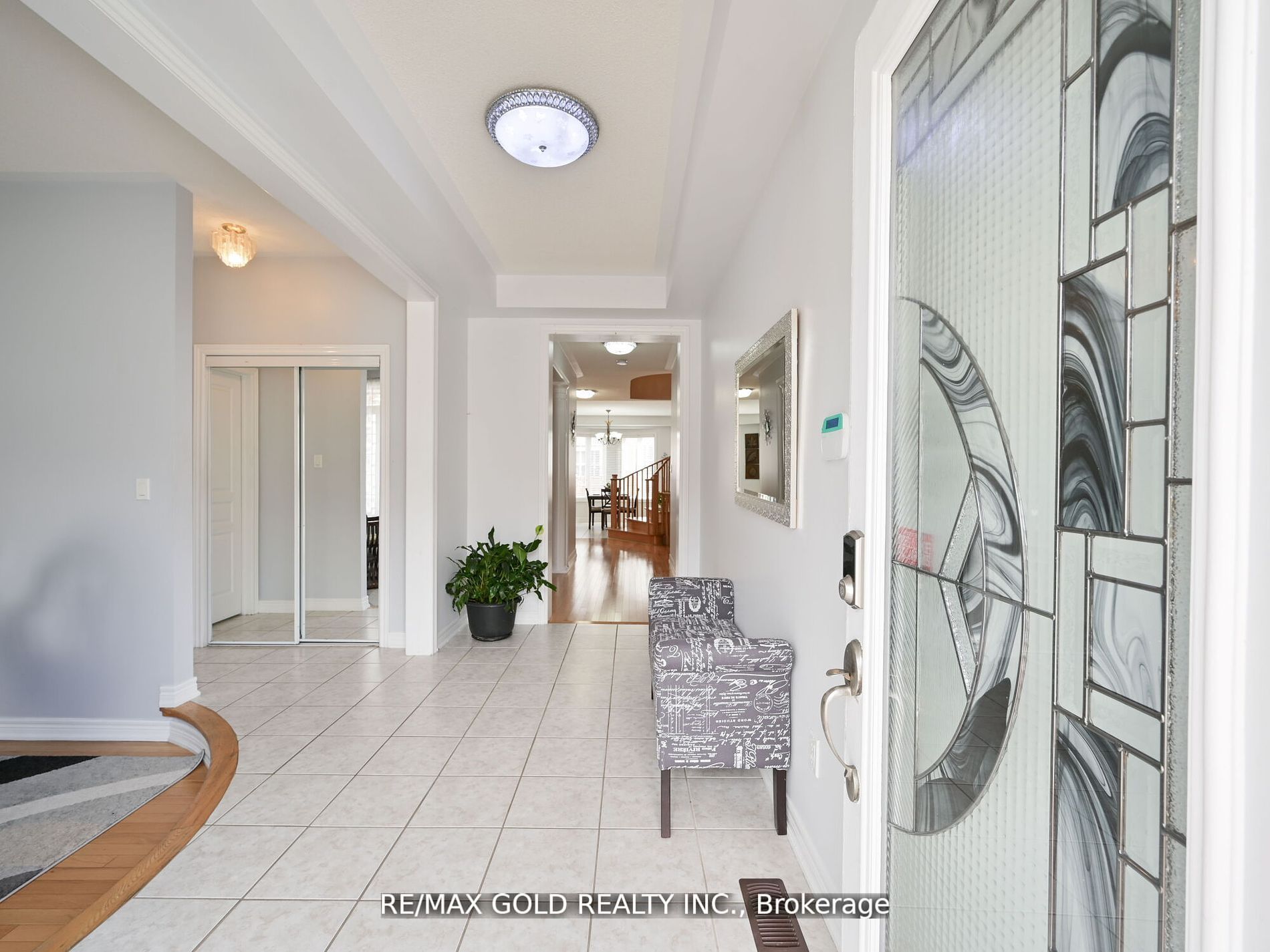 25 Maverick Cres