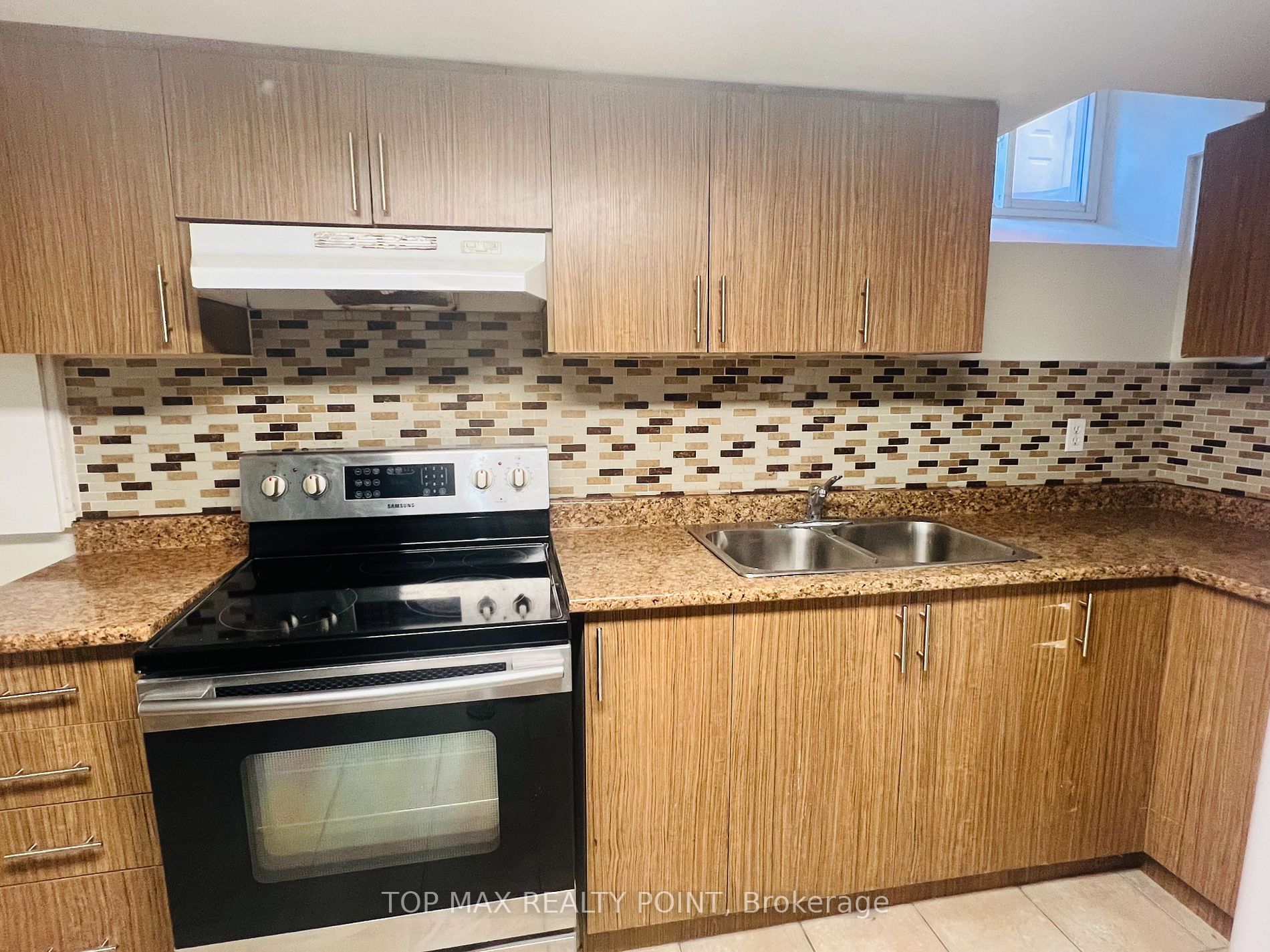 380 Brisdale Dr