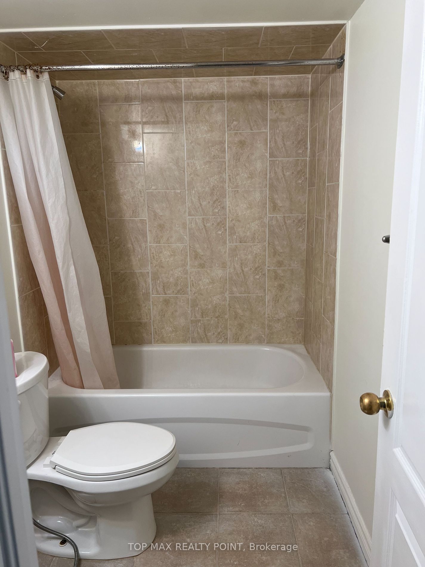 380 Brisdale Dr