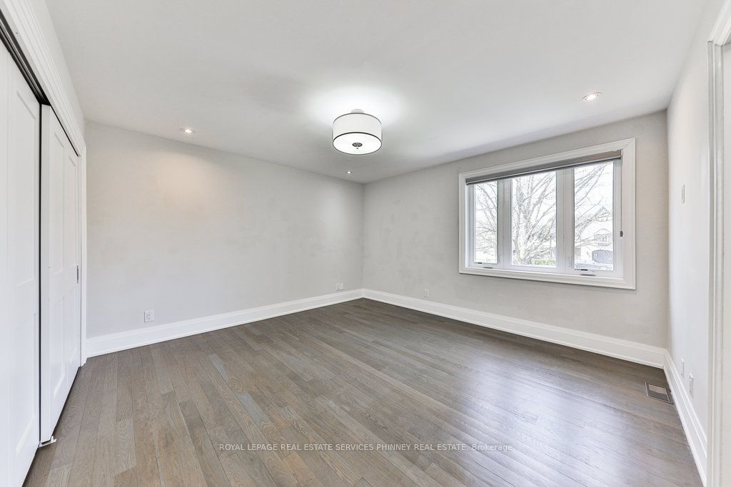 2068 Mississauga Rd