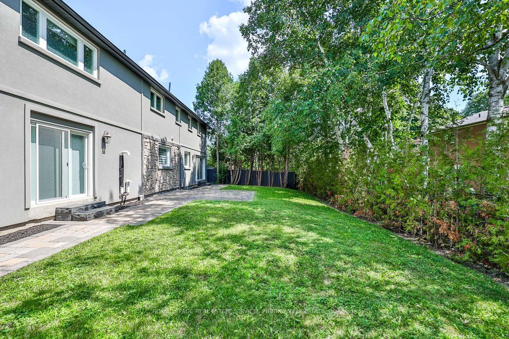 2068 Mississauga Rd