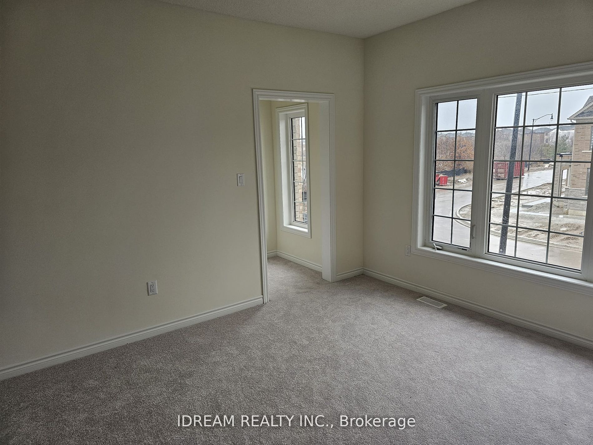 34 Bavenden Cres E