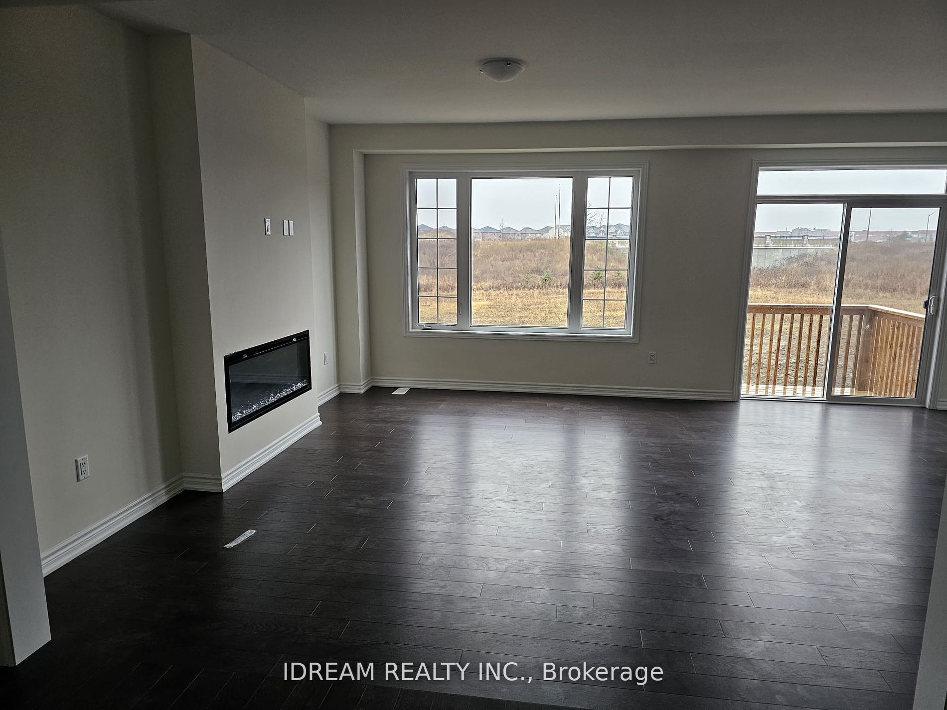 34 Bavenden Cres E