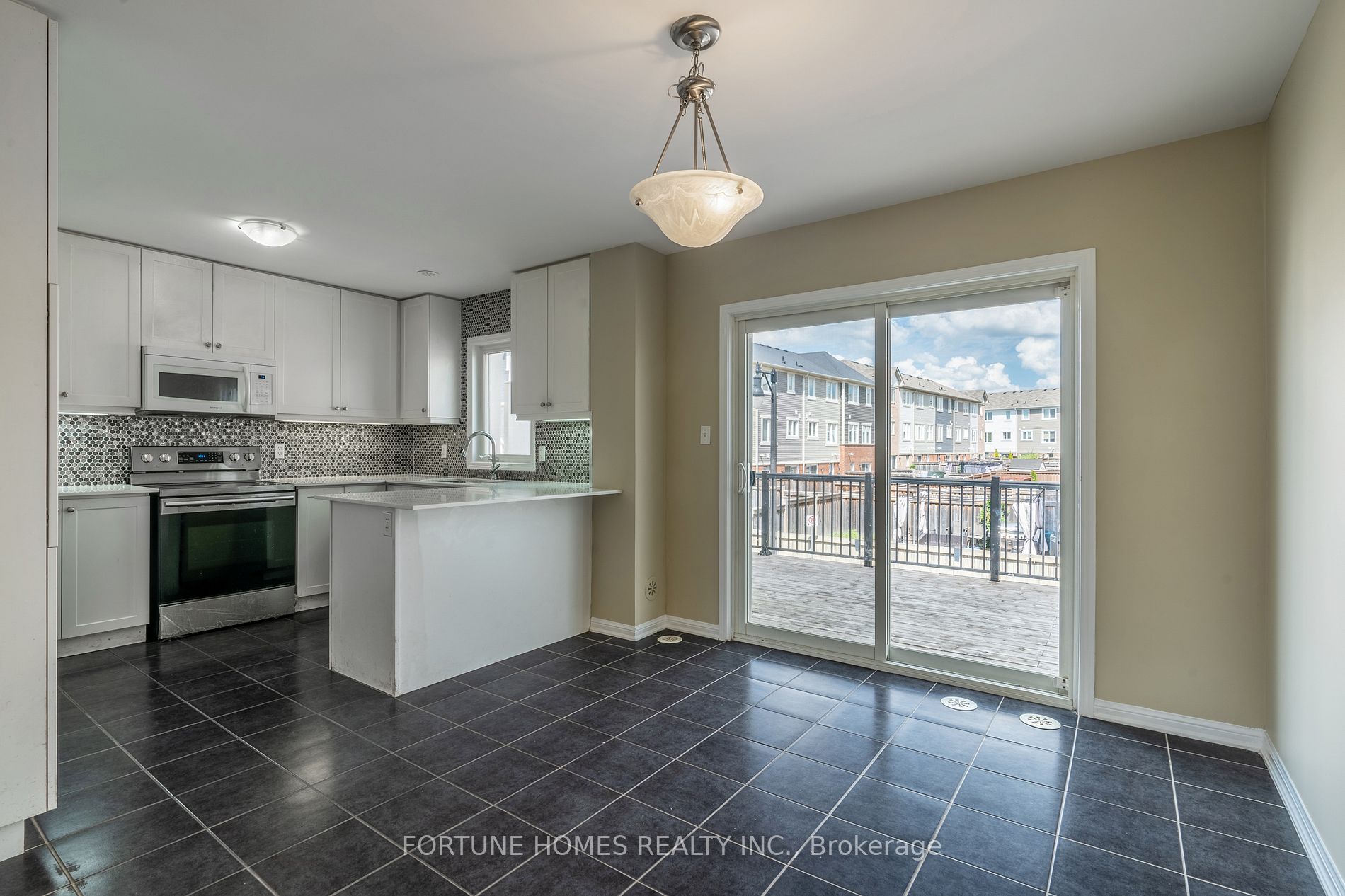 44 Ganton Hts