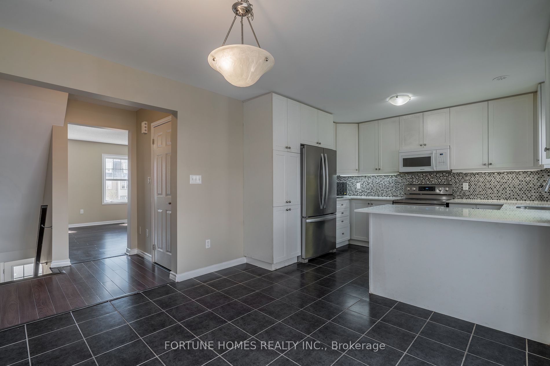 44 Ganton Hts