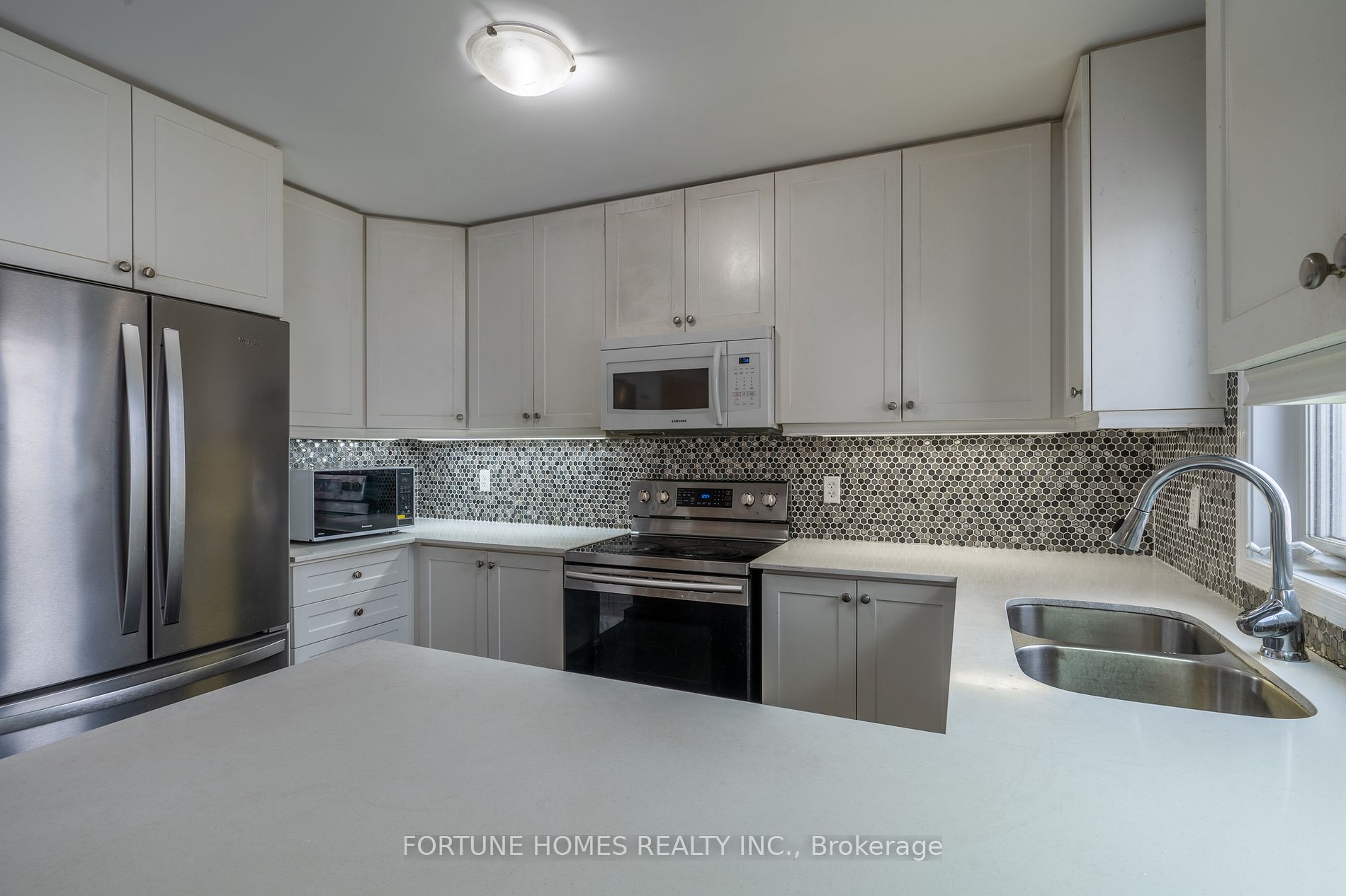44 Ganton Hts