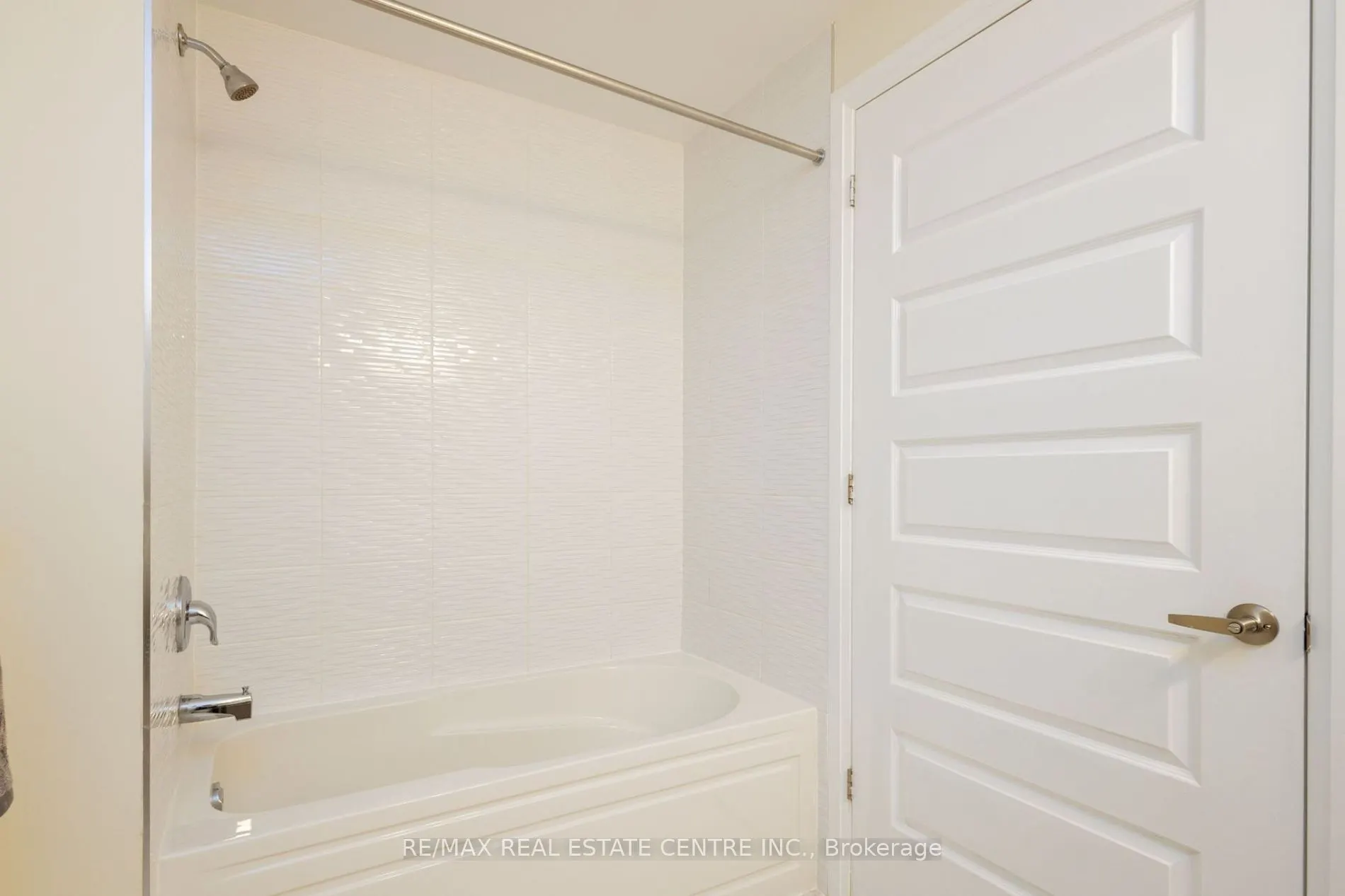 1105 Leger Way, #634