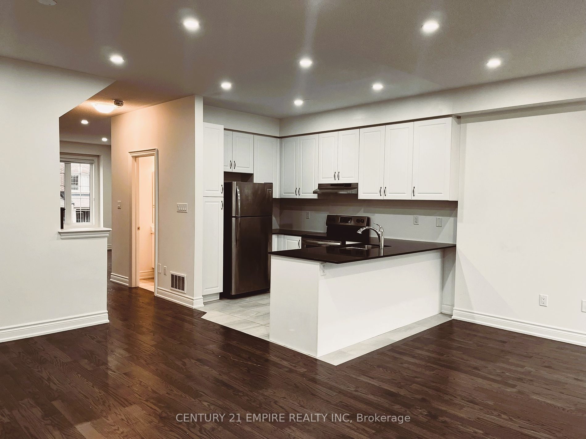 20 Brushwood Dr