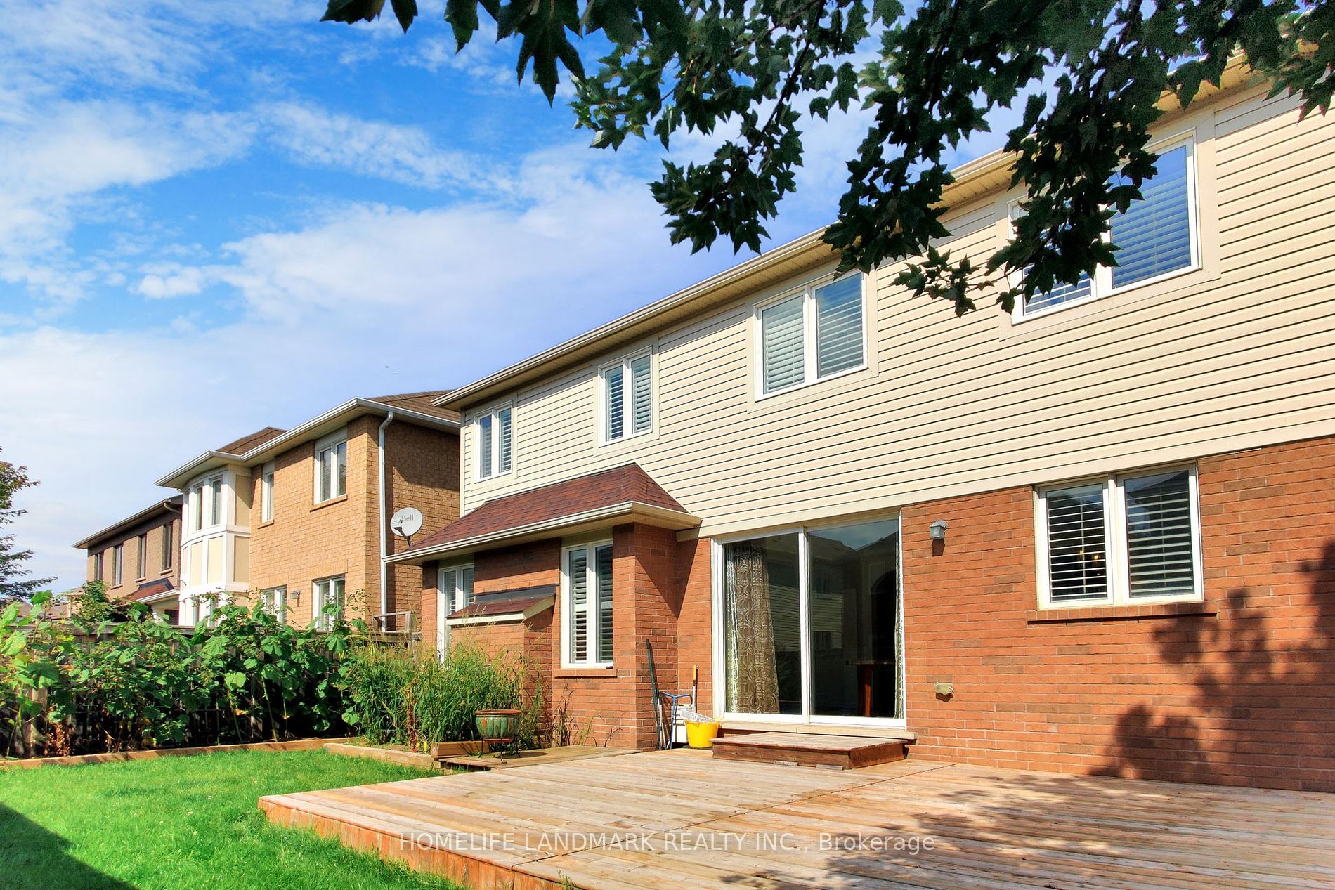942 Drysdale Cres