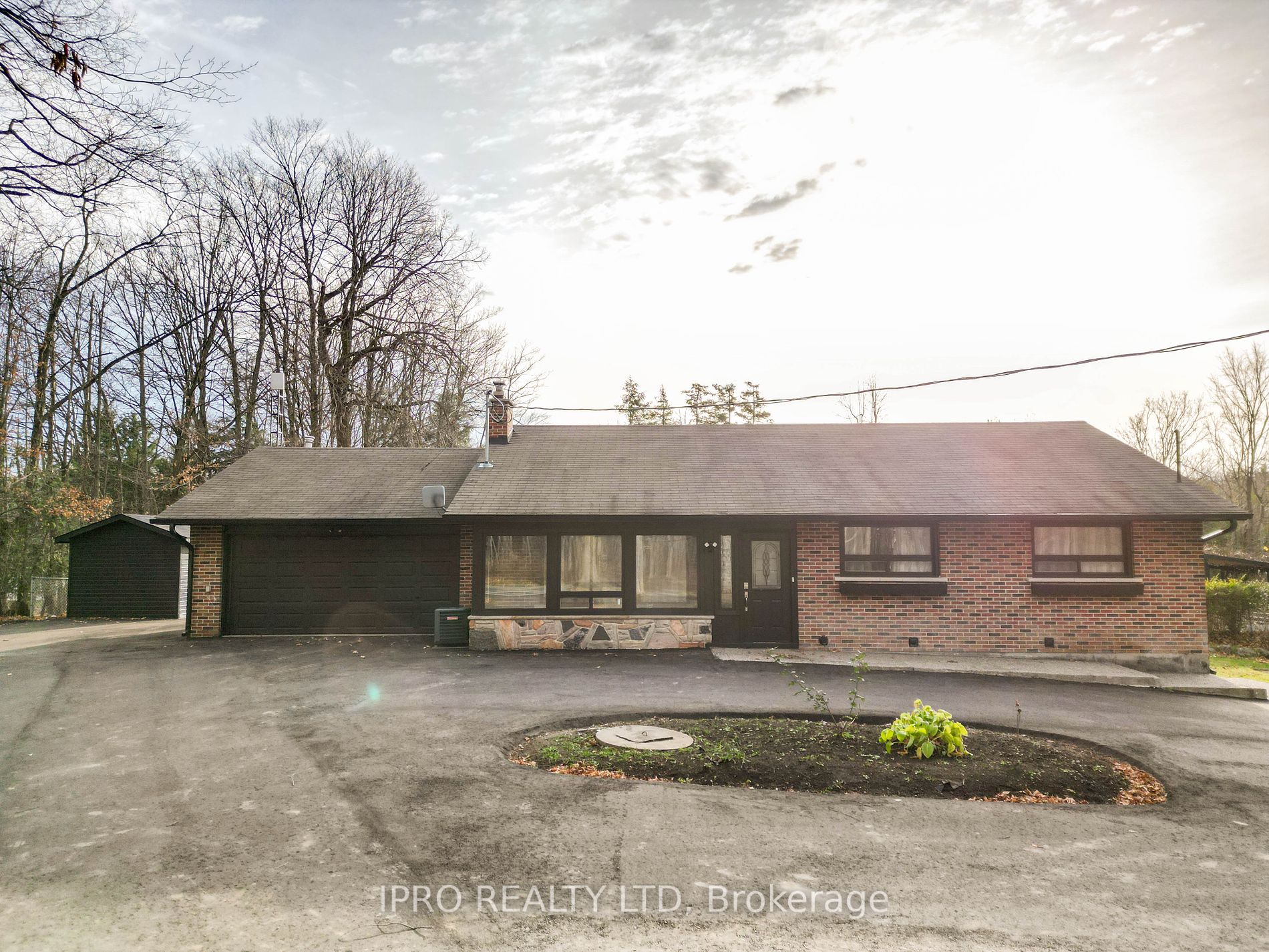 1281 Olde Base Line Rd