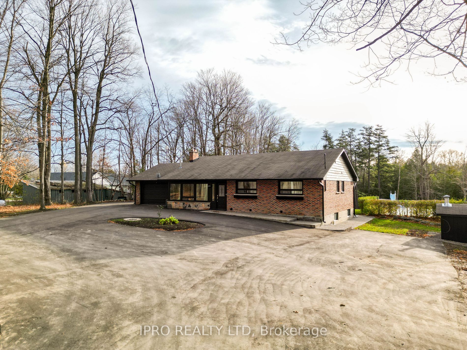1281 Olde Base Line Rd