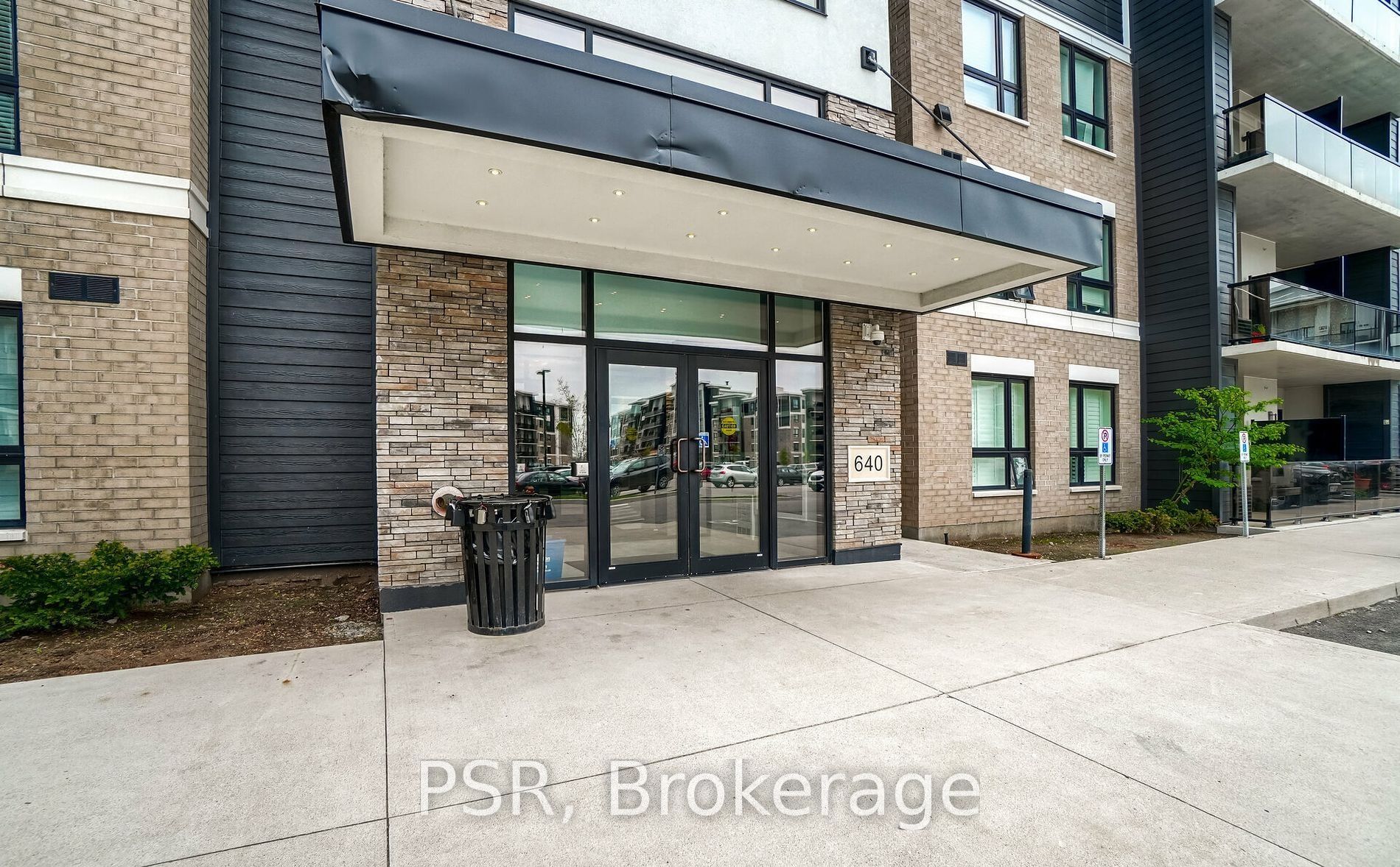 640 Sauve St, #105