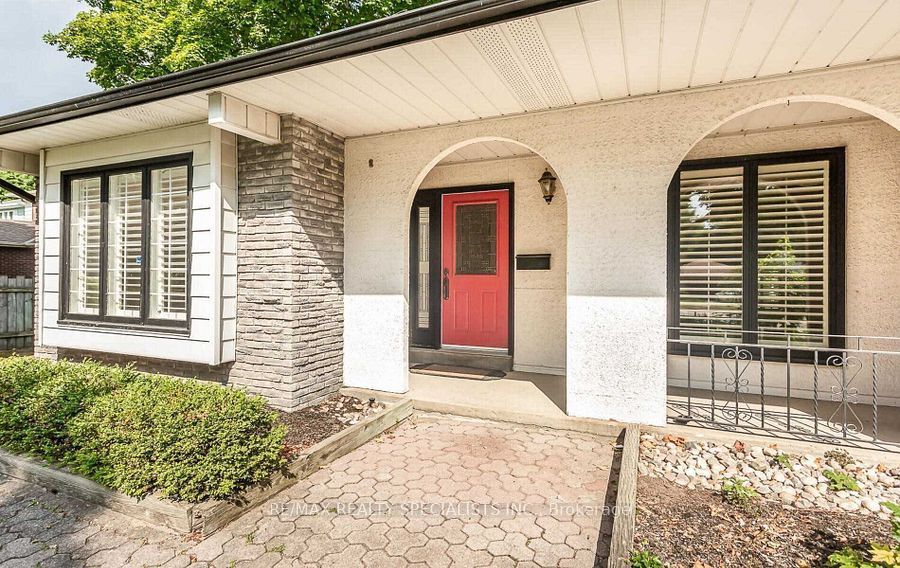 1697 Missenden Cres