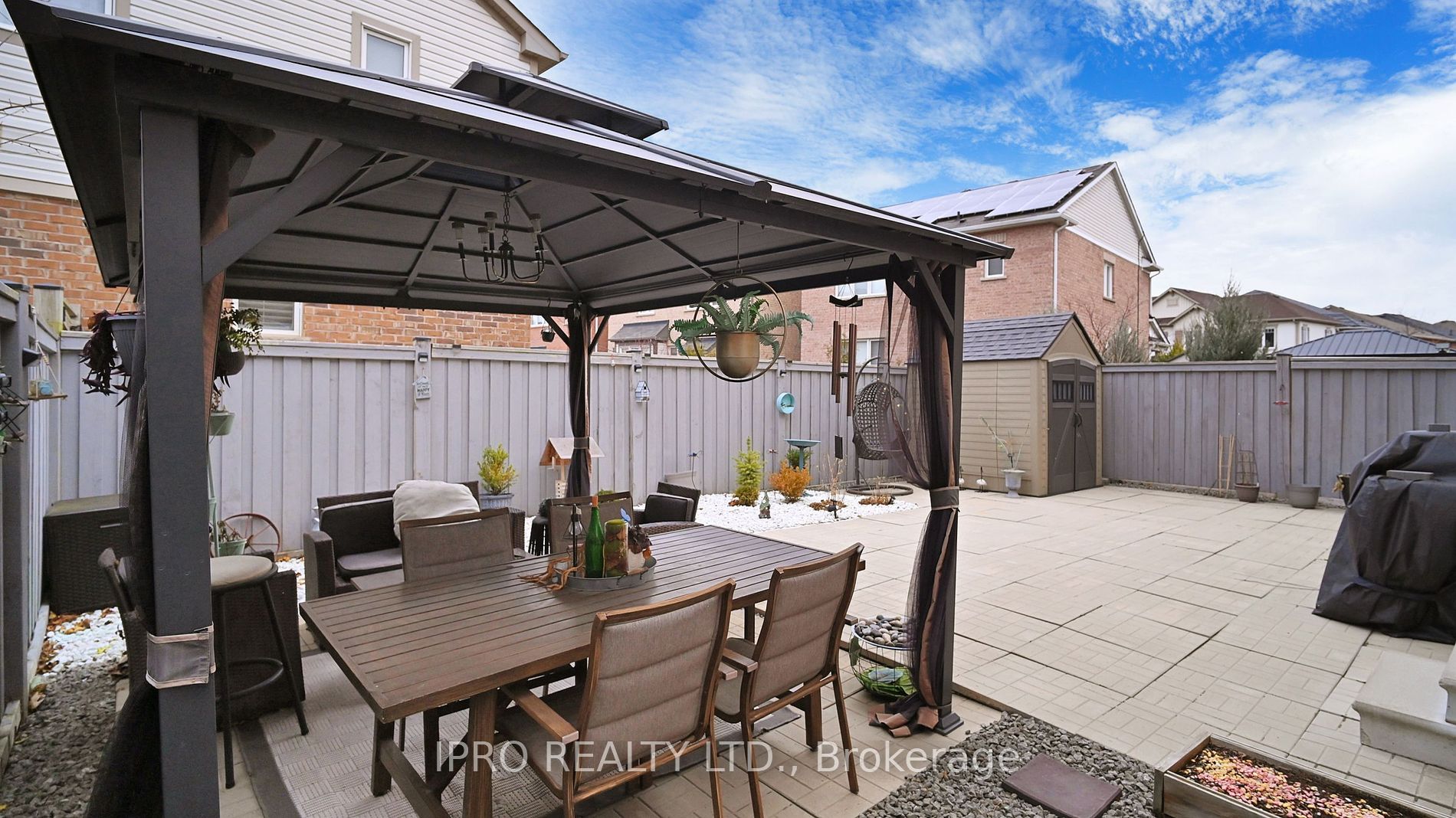 338 Trudeau Dr