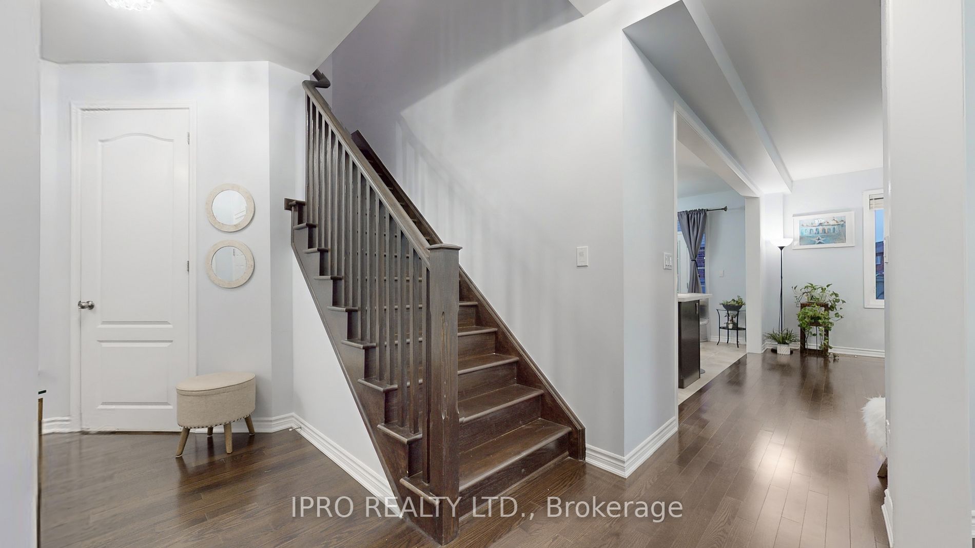 338 Trudeau Dr