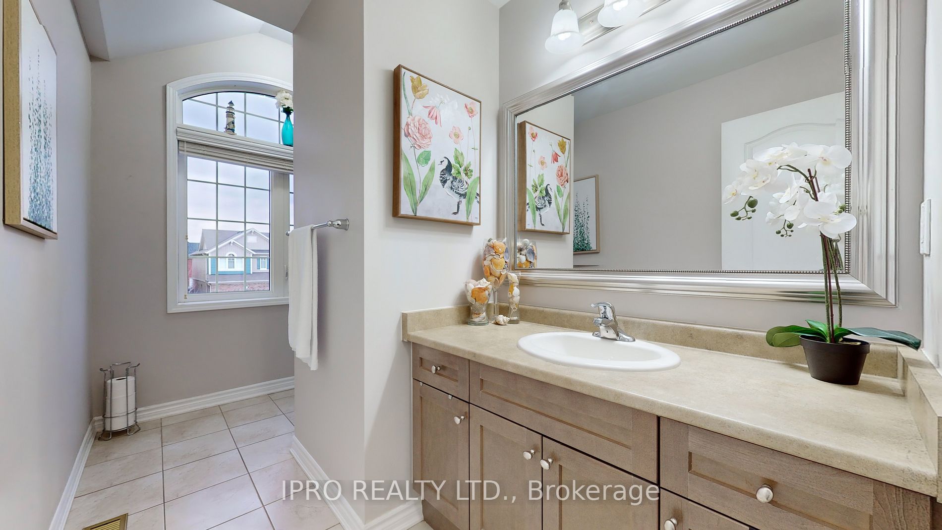 338 Trudeau Dr
