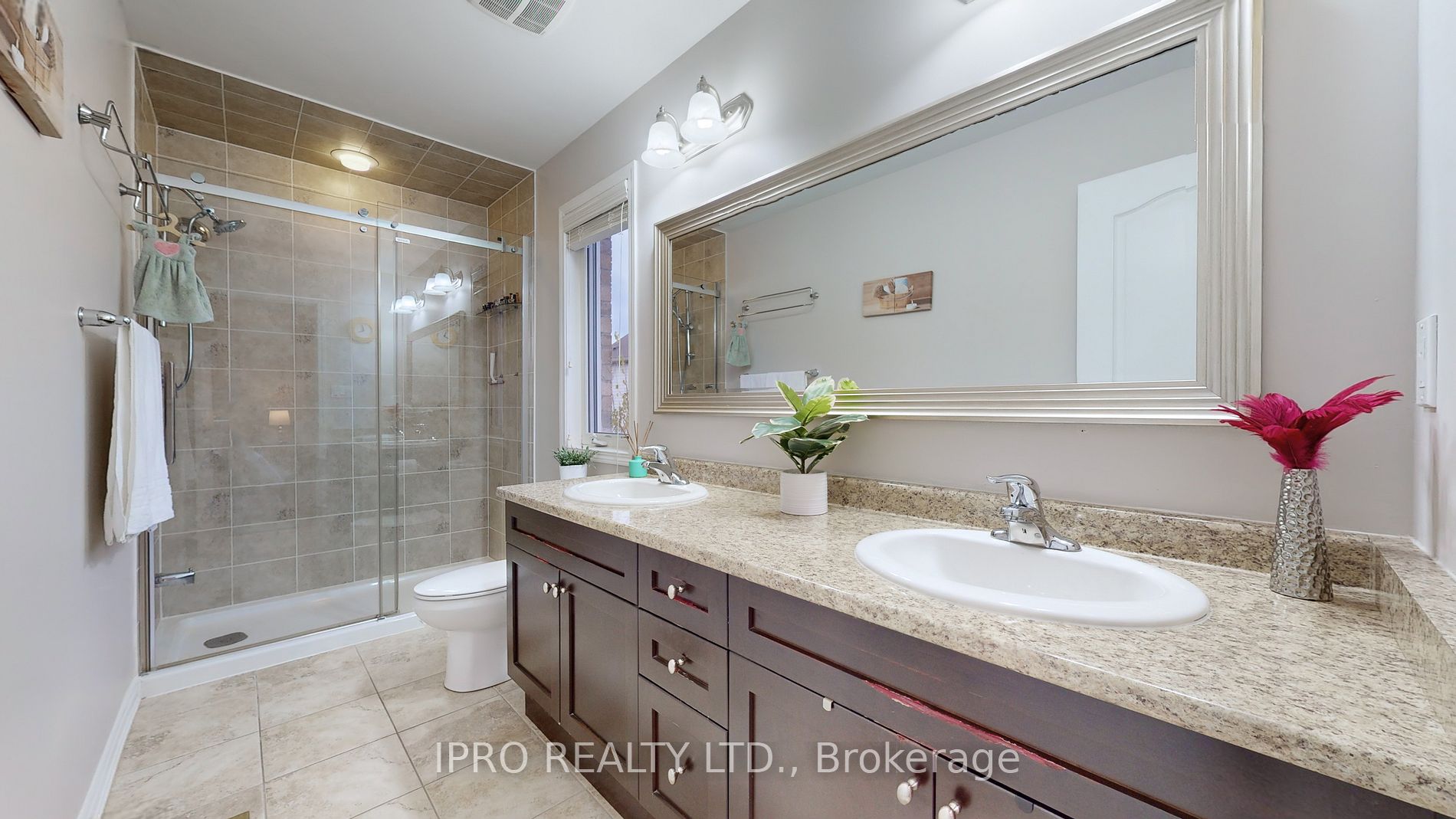 338 Trudeau Dr