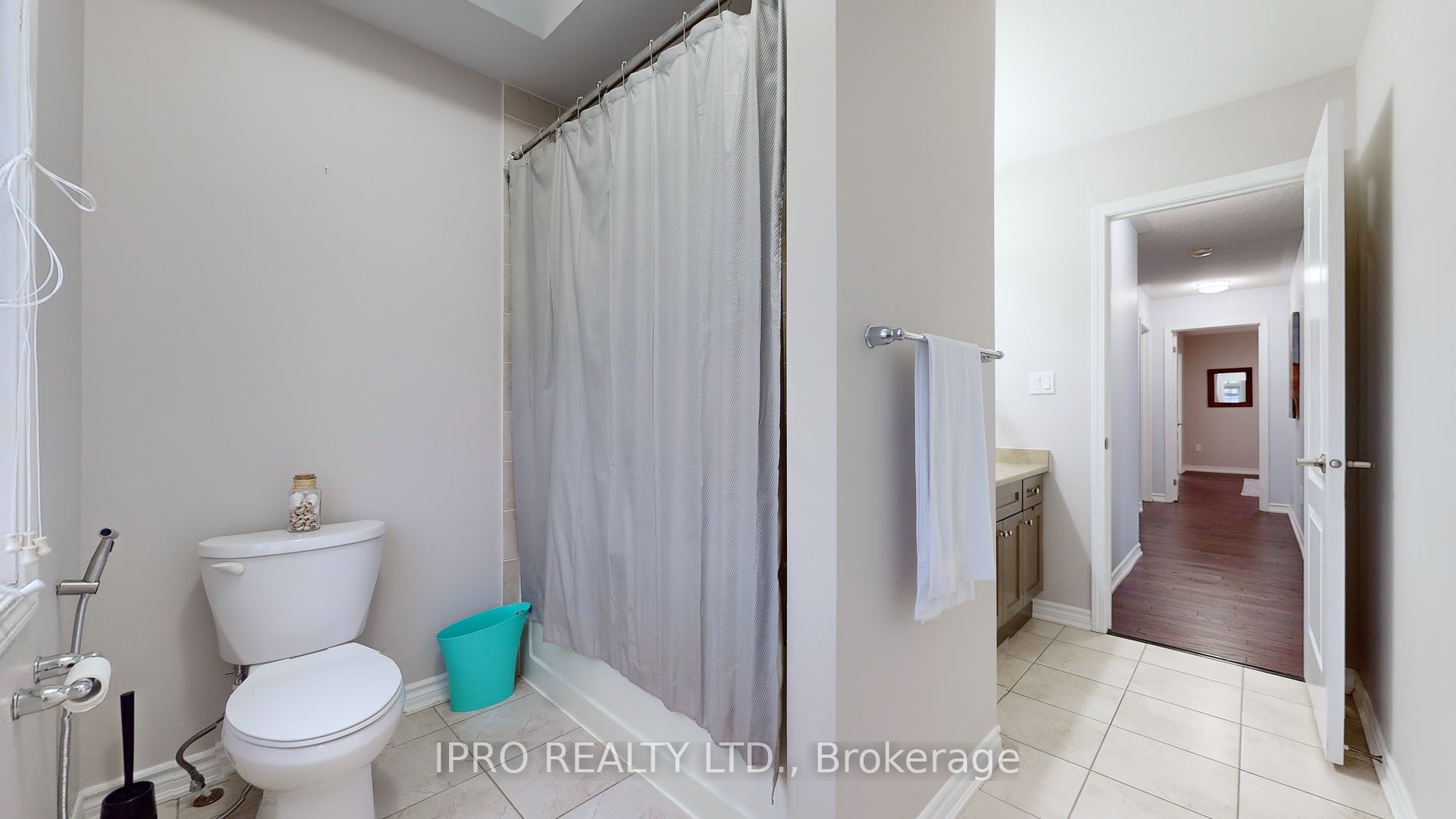 338 Trudeau Dr