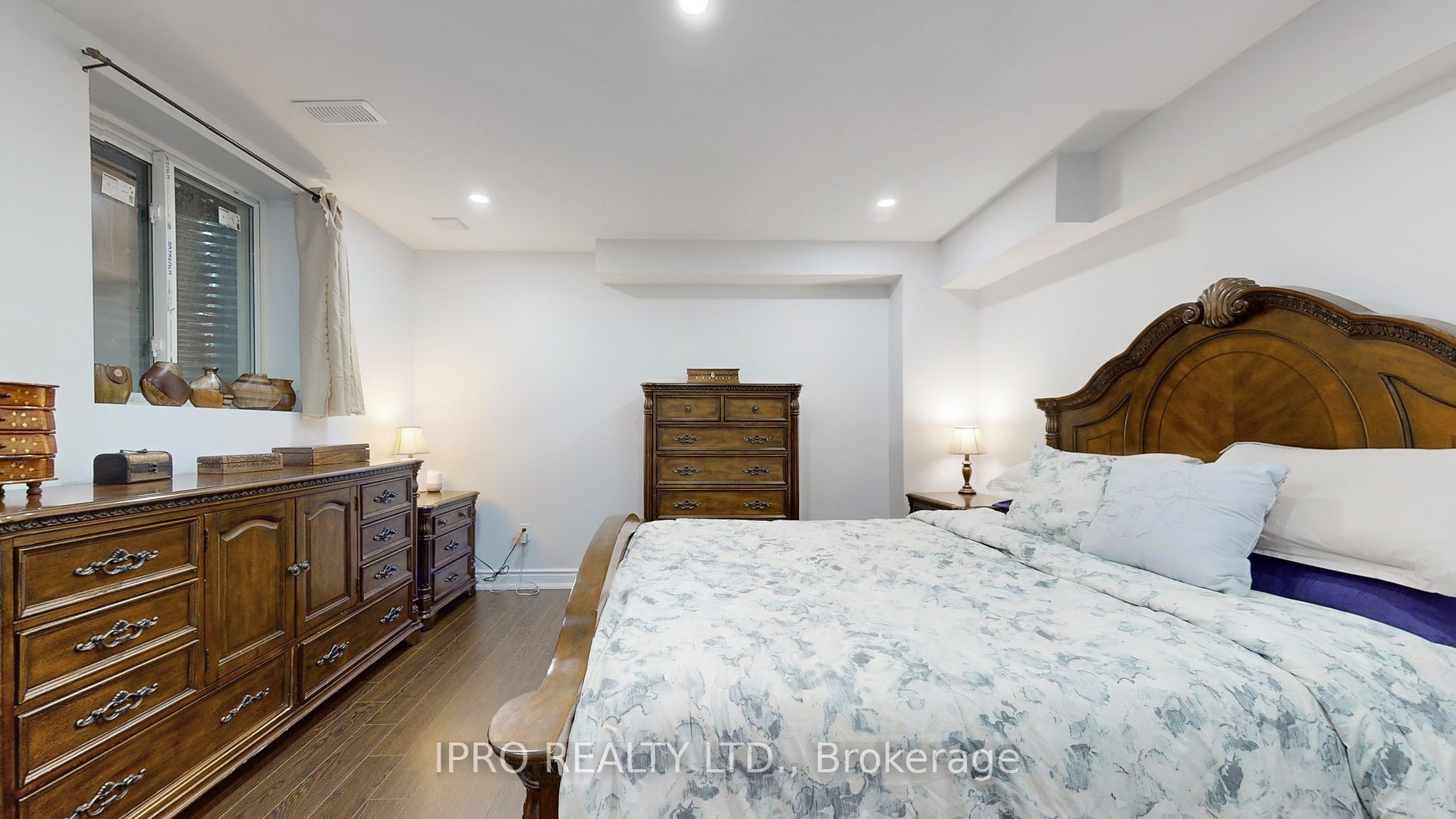 338 Trudeau Dr