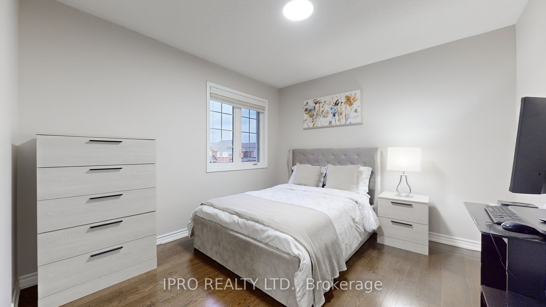 338 Trudeau Dr