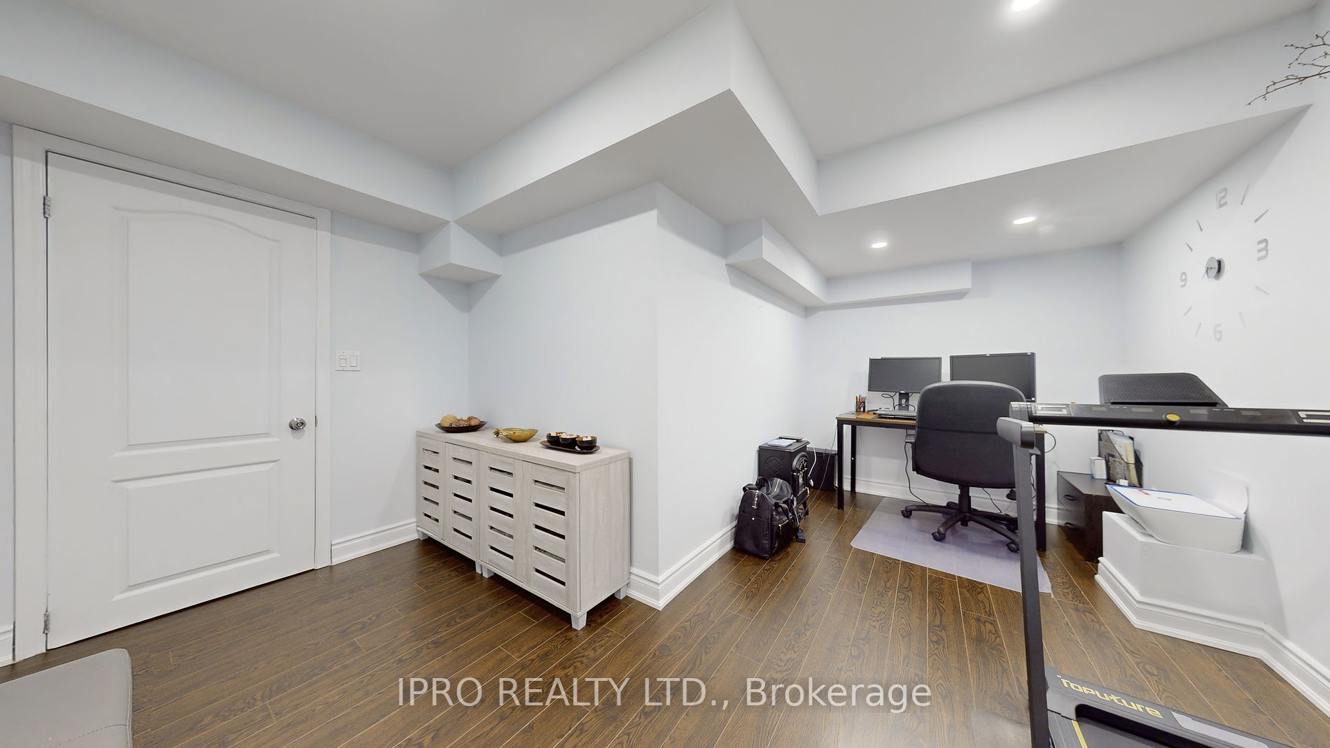 338 Trudeau Dr
