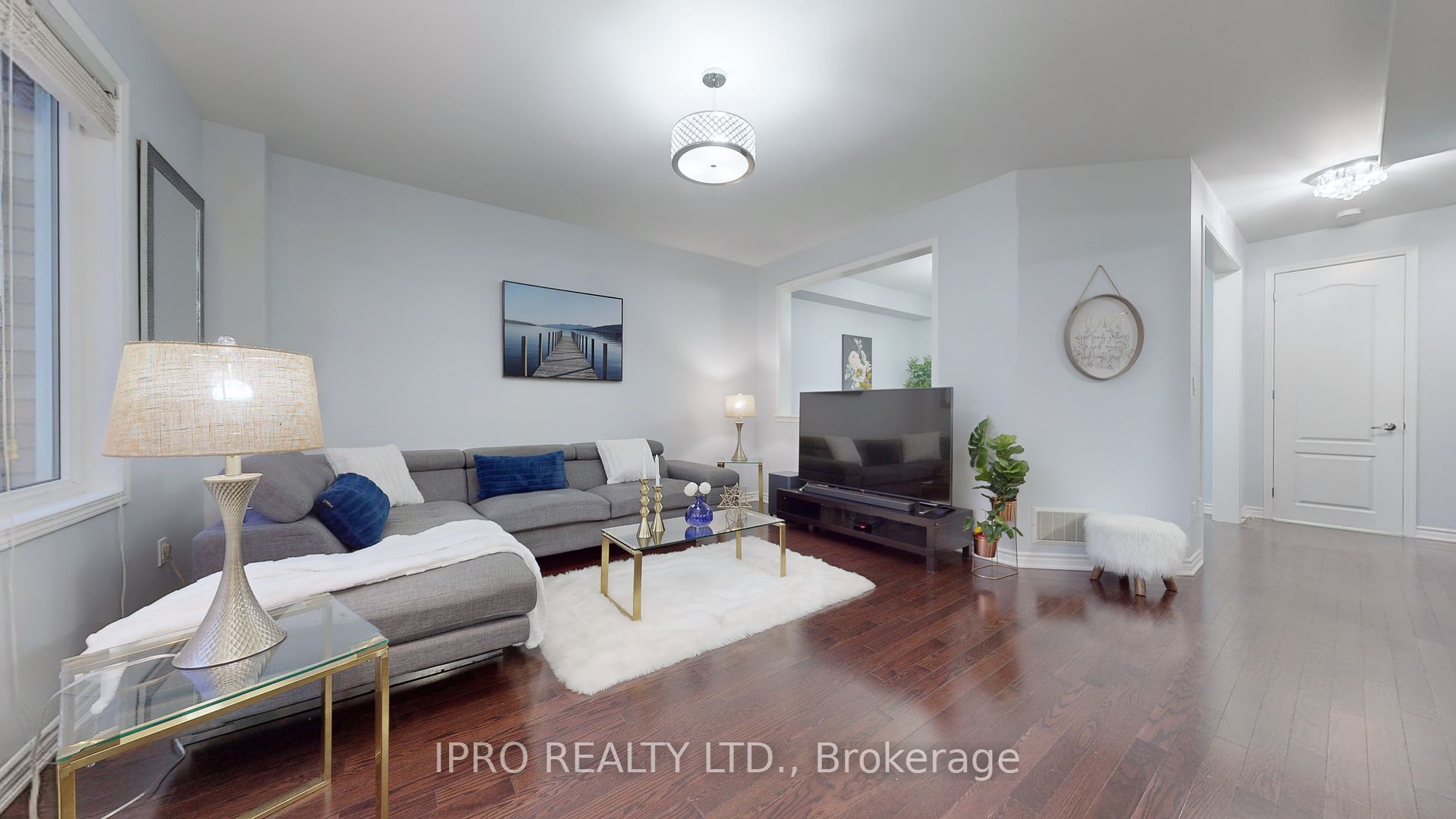 338 Trudeau Dr